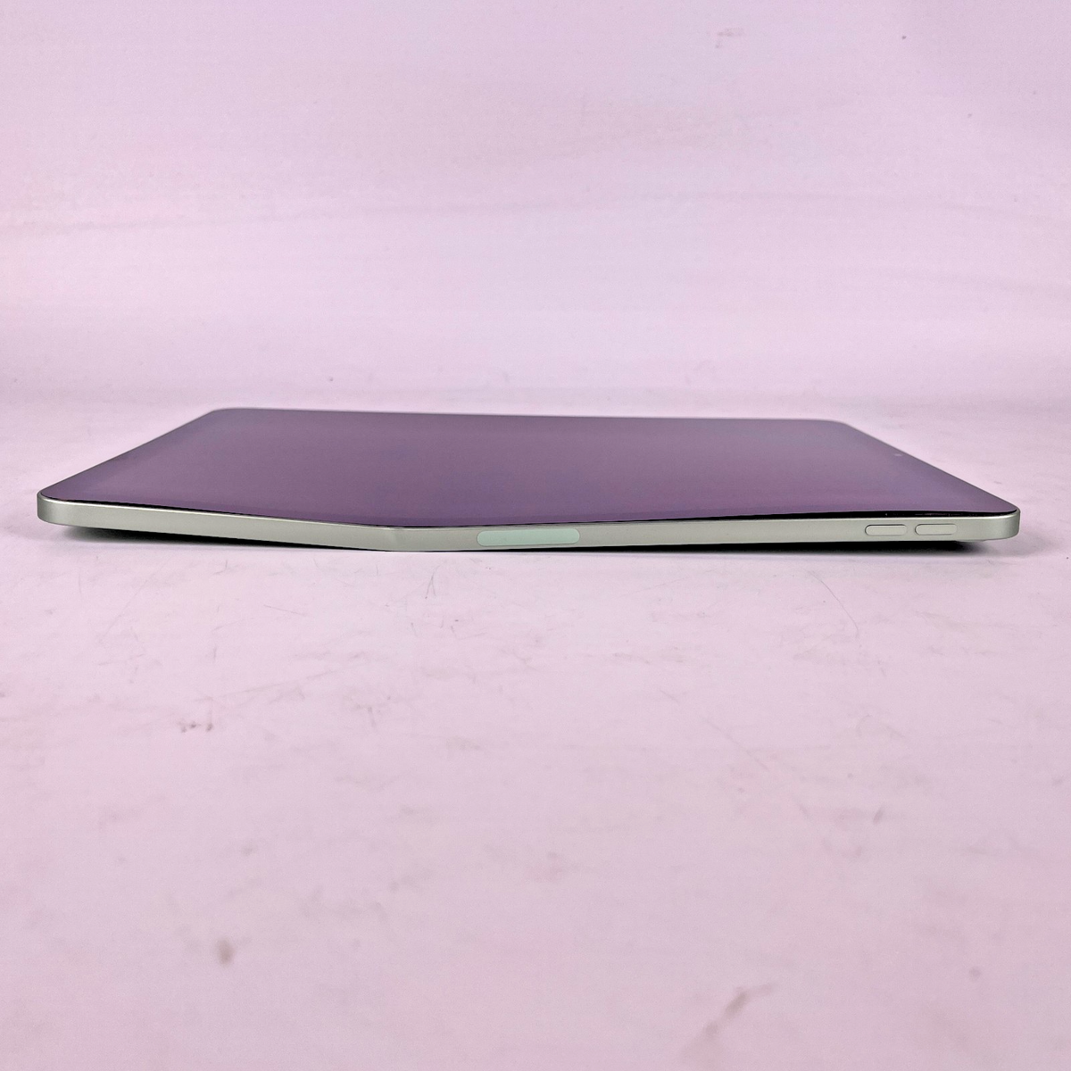 Apple iPad Air (4th Gen.) (A2316) 64GB (Wi-Fi) 10.9" screen cracked