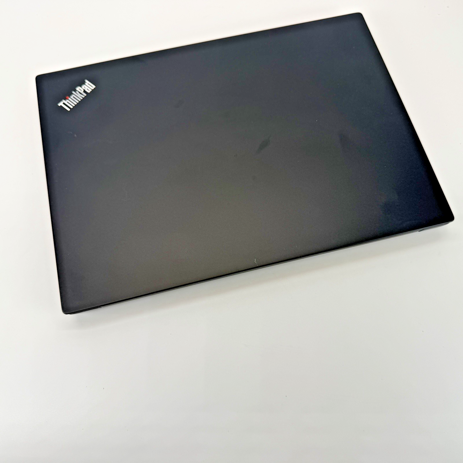Lenovo ThinkPad E14 Intel i5-10th Gen 1.60 GHz 8 GB RAM 256 GB SSD Windows 11 Pr