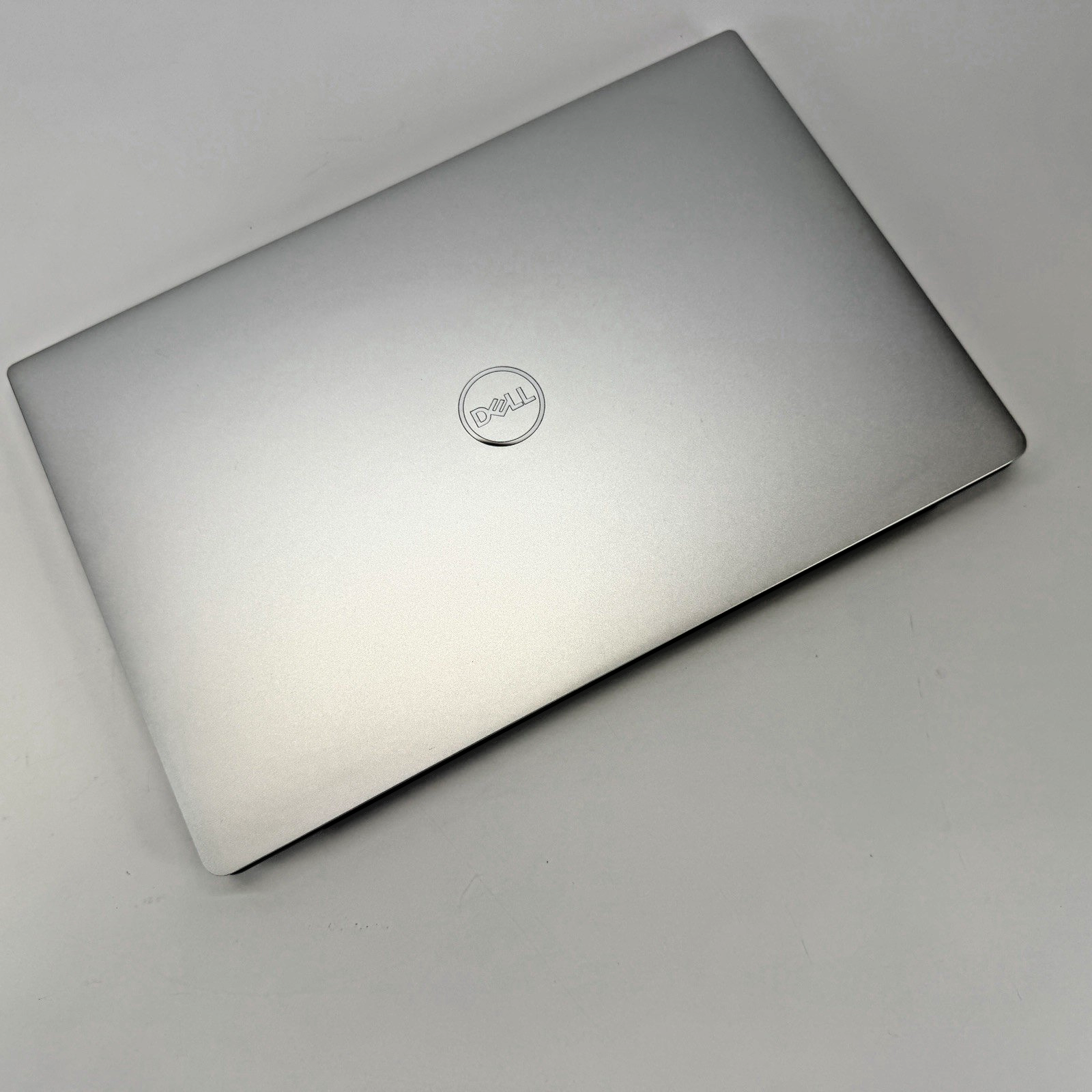 Dell XPS 13-9305 Intel i5-1135G7 2.40 GHz 8 GB RAM 256 GB SSD (NVMe) Windows 11