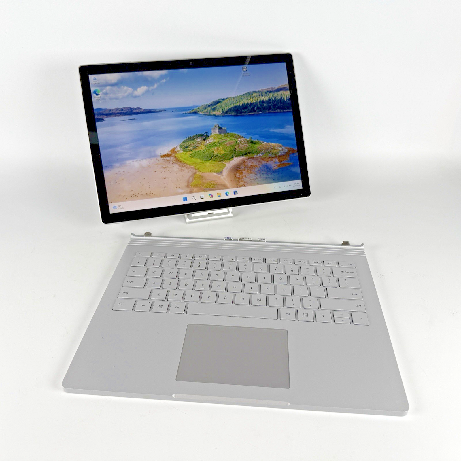 Microsoft SurfaceBook 3 1900 Intel i7-1065G7 1.30 GHz 8 GB RAM 256 GB SSD Win 11