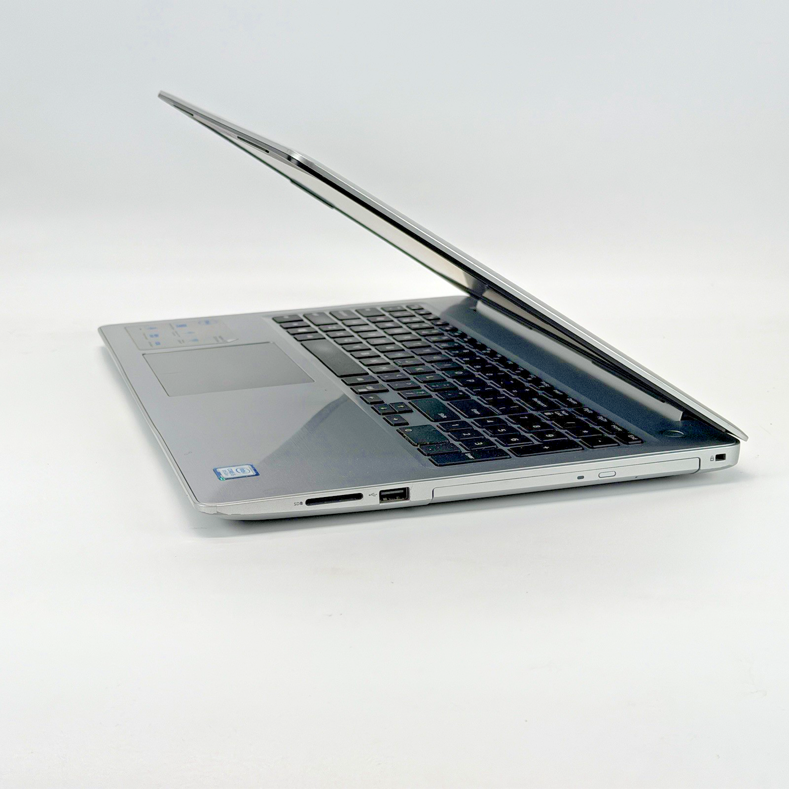 Dell Inspiron 5570 Intel i5-8250u 1.60 GHz 12 GB RAM 256 GB SSD (NVMe) Win 11