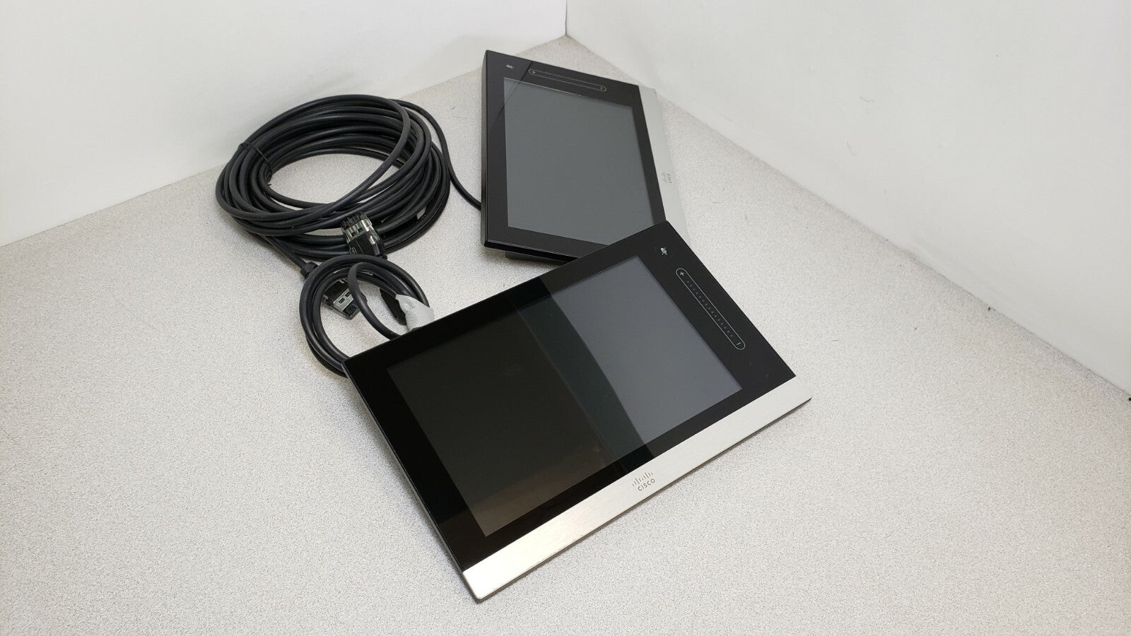 Lot of 2 Cisco cts-ctrl-dv8 - UNTESTED