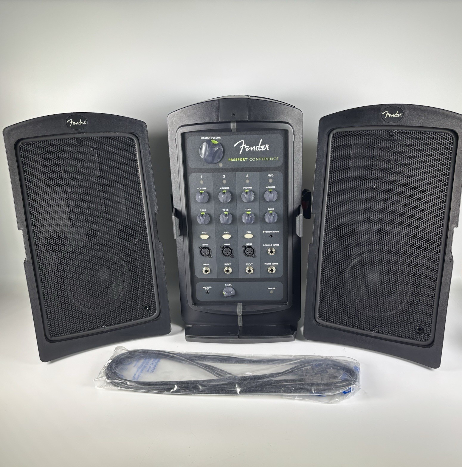 Fender Passport Conference Portable 4-Channel PA System PR844 (Power Cable Only)