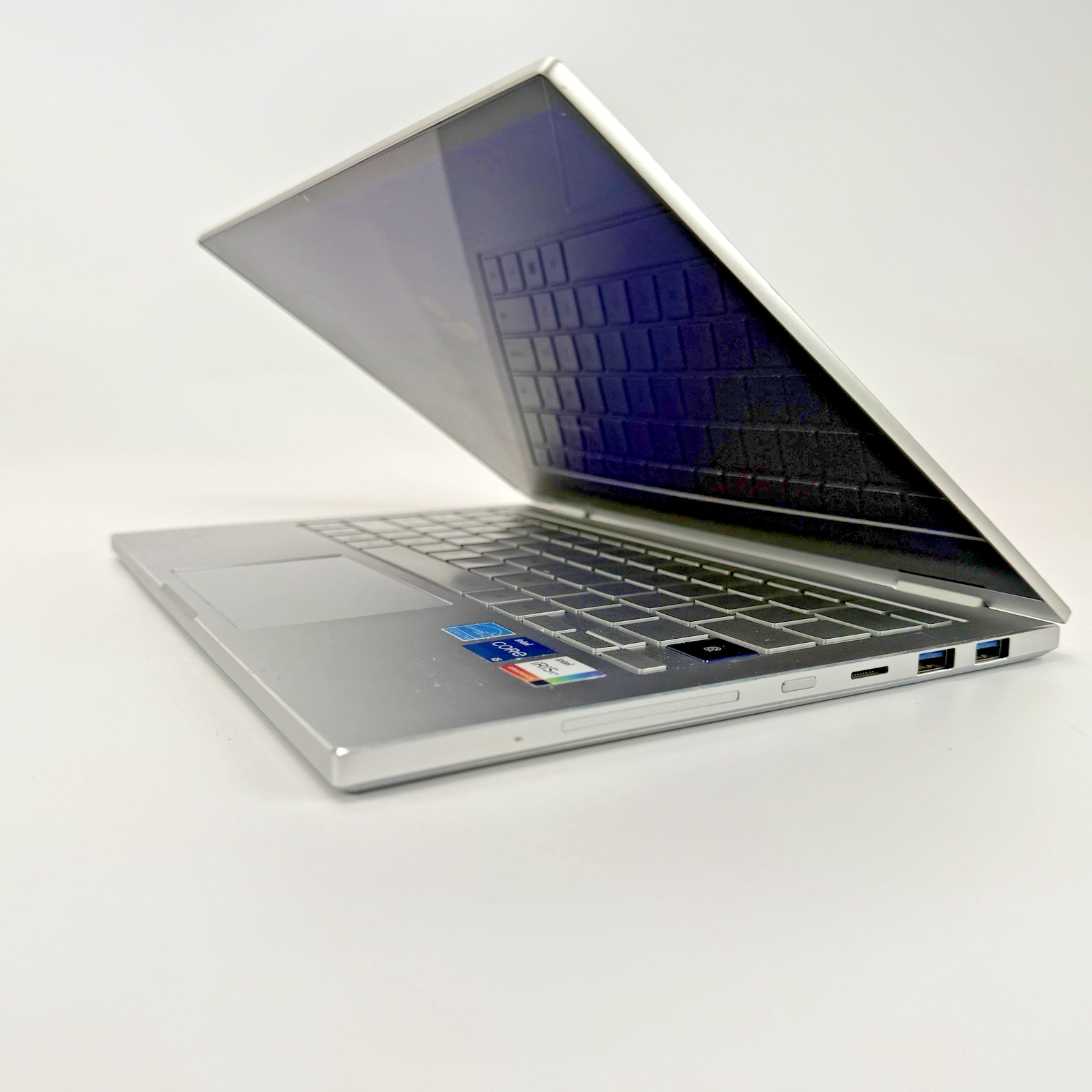Samsung 730QDA Intel i5-1135G7 2.40 GHz 8 GB RAM 256 GB SSD (NVMe) Win 11 Pro