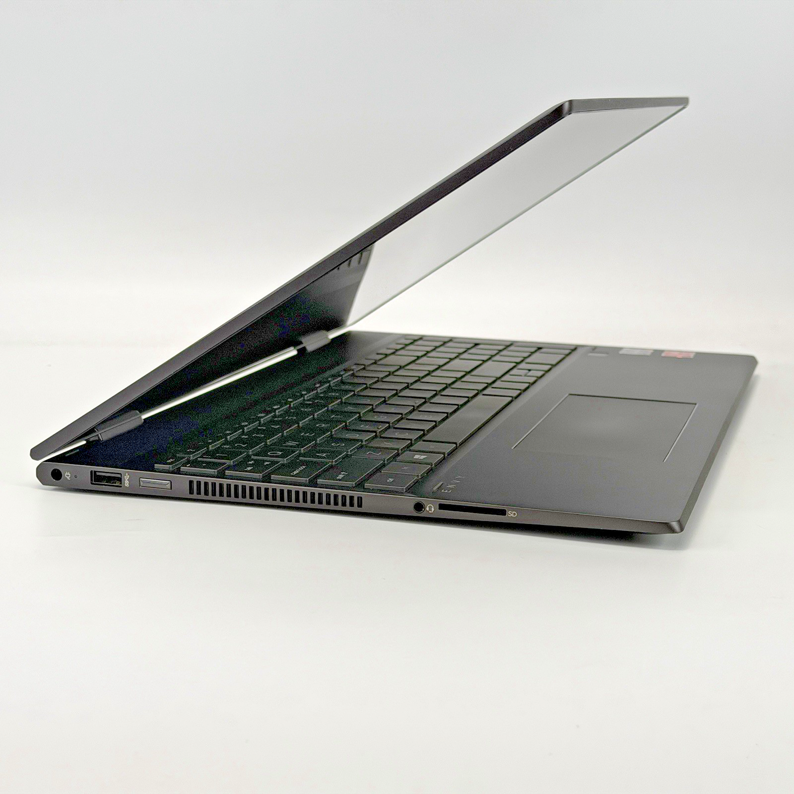 HP ENVY x360 15m-ds0011dx AMD Ryzen 5-3500u 12 GB RAM 256 GB SSD (NVMe) Win 11