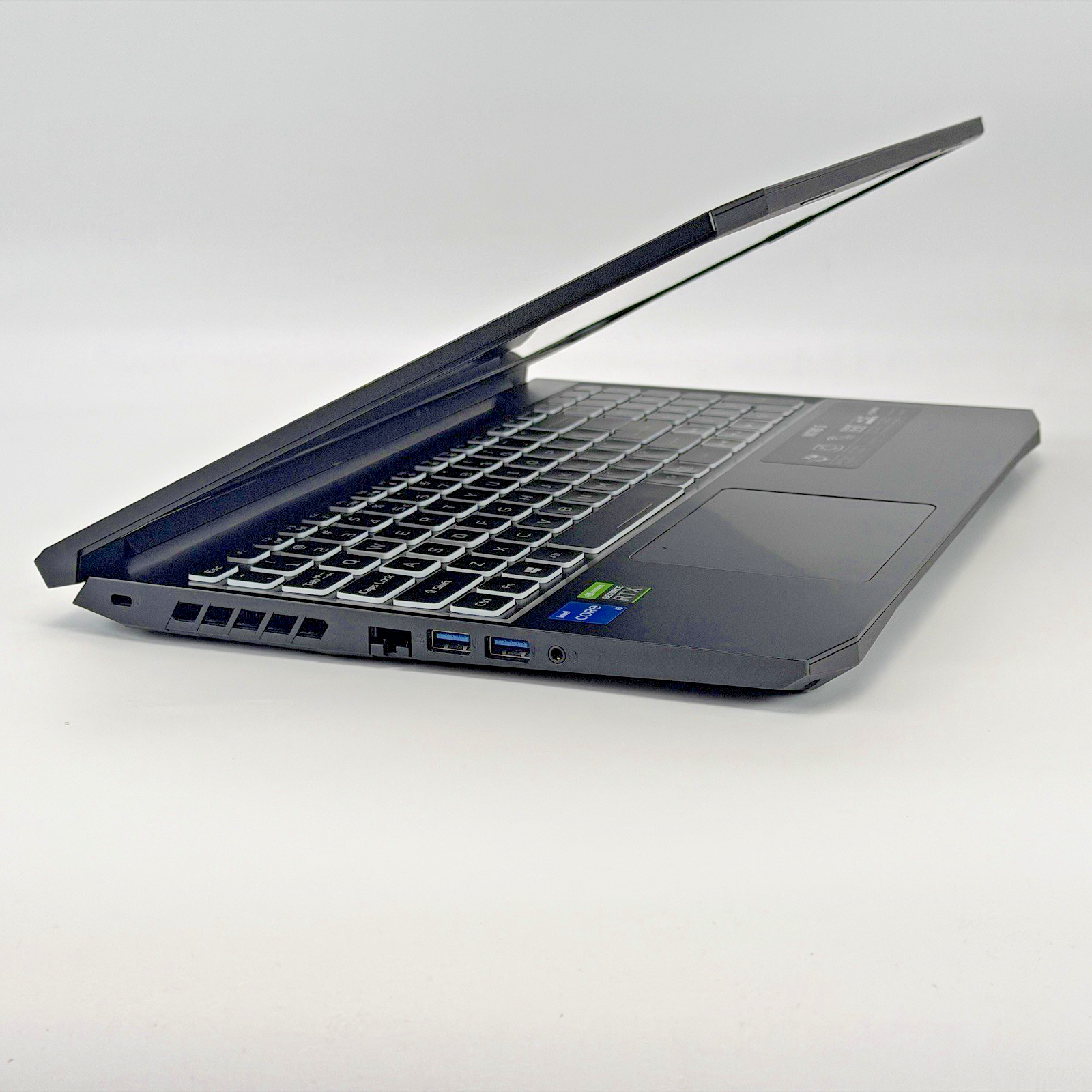 ACER Nitro AN515-57 Intel i5-11400H 2.7 GHz 16 GB RAM 512 GB SSD (NVMe) RTX 3050