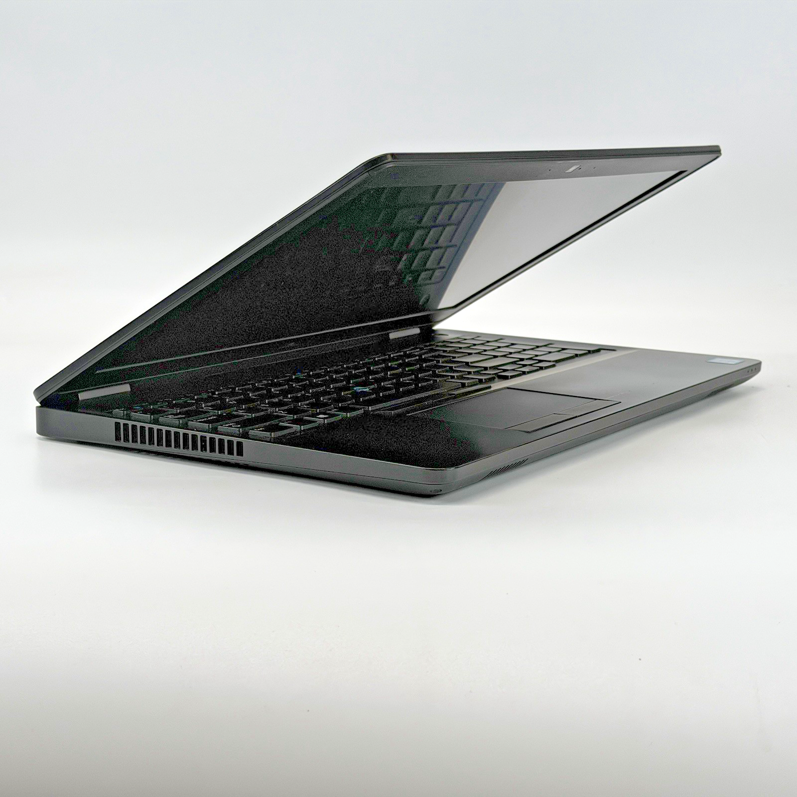 Dell Latitude E5570 i7-6th Gen 2.60 GHz 16 GB RAM 512 GB SSD (NVMe) Win 11 Pro