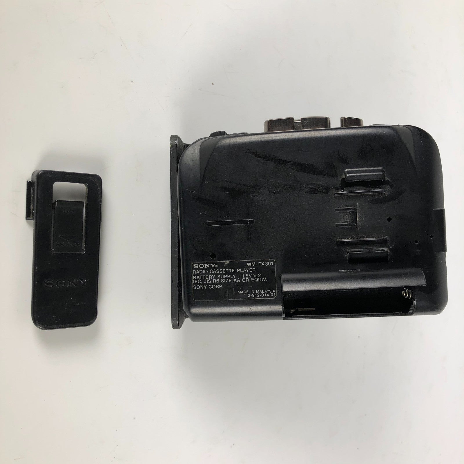 Sony Walkman WM-FX301 Radio AM/FM Cassette Player For Parts