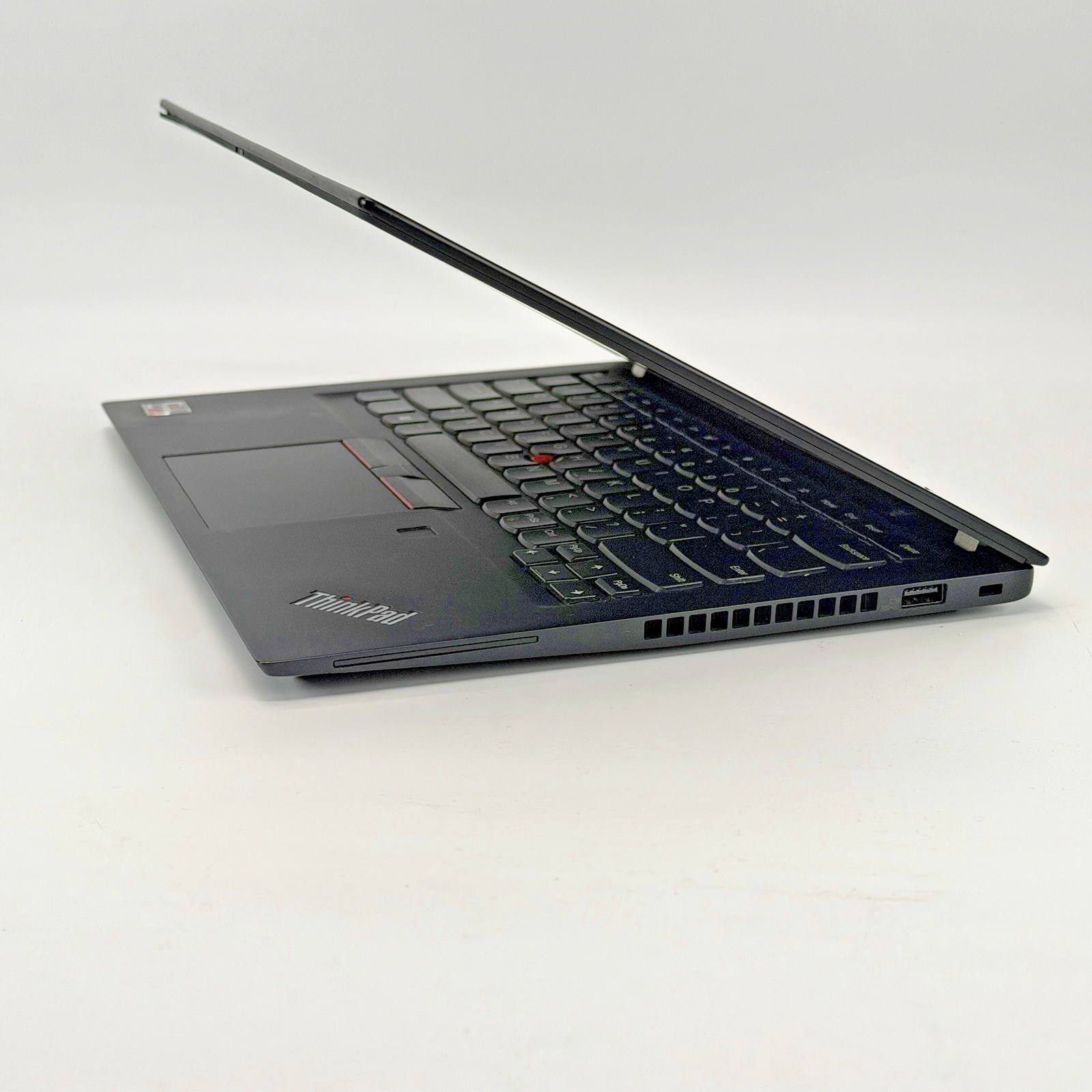 Lenovo ThinkPad T495s AMD Ryzen 7 Pro -3700 2.3 GHz 8 GB RAM 256 GB SSD (NVMe)