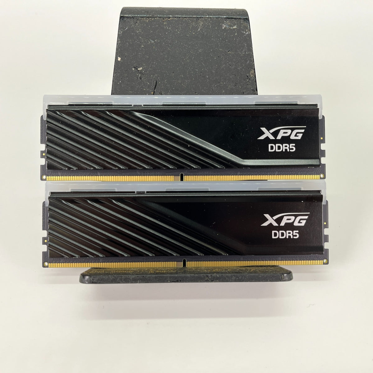 XPG 32GB (2x16GB) DDR5 6000MHz CL48 AX5U6000C4816G-BLABRBK Desktop Memory RAM