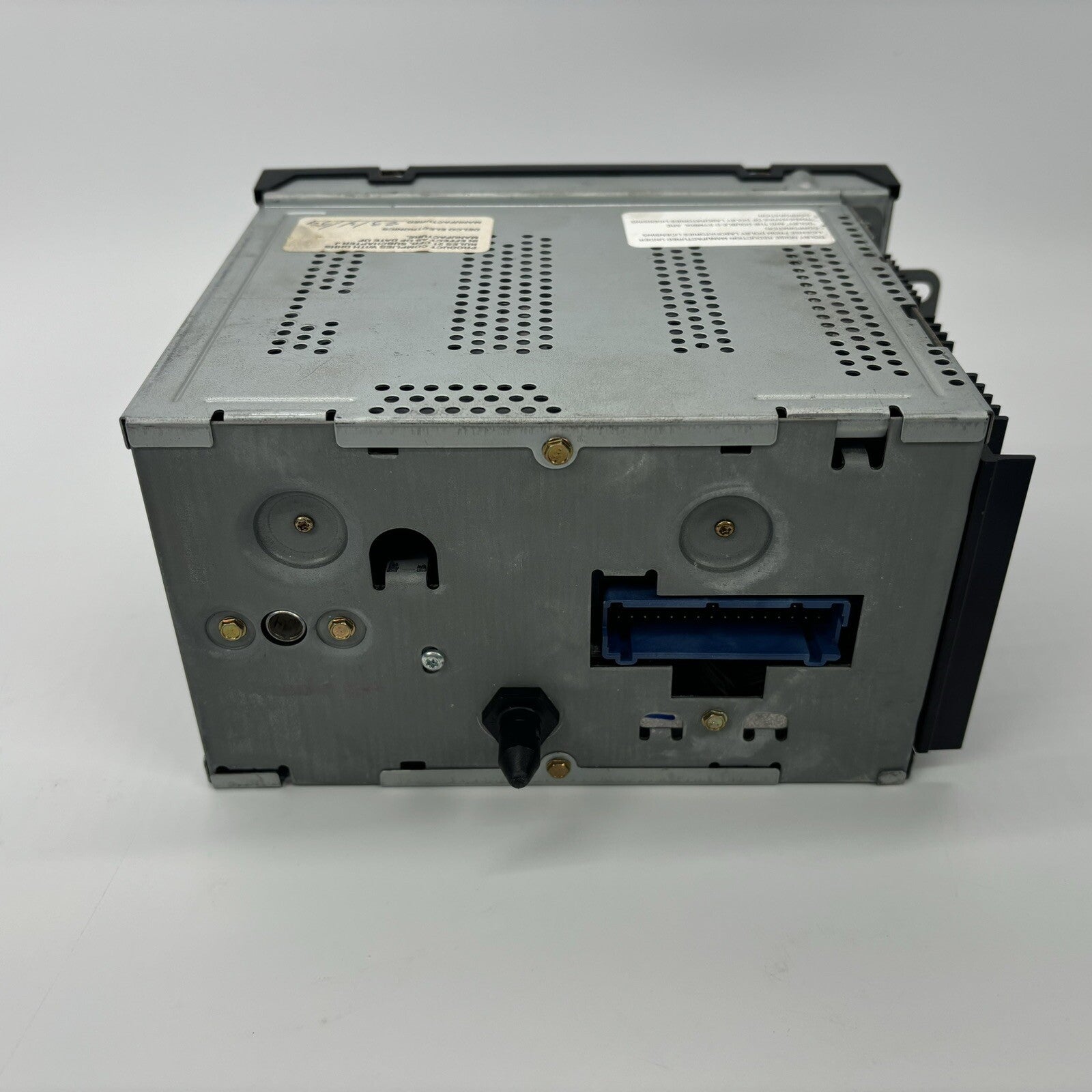 1999-2003 Buick Regal AM FM Radio CD Player 09373354 OEM