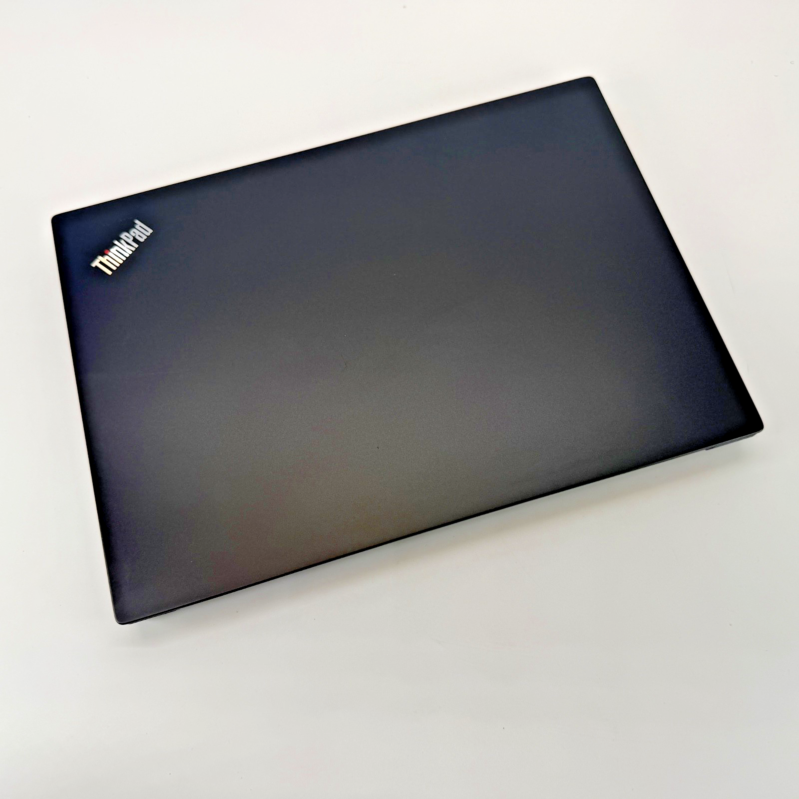 Lenovo ThinkPad E14 Intel i5-10th Gen 1.60 GHz 8 GB RAM 256 GB SSD Windows 11 Pr