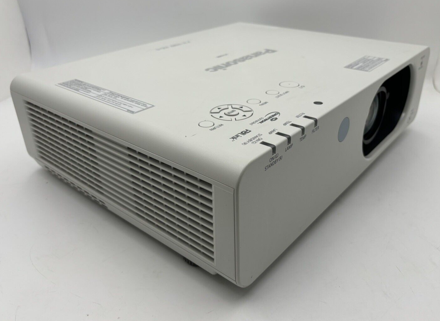 Panasonic FX-400 XGA Projector 1133 bulb hours.