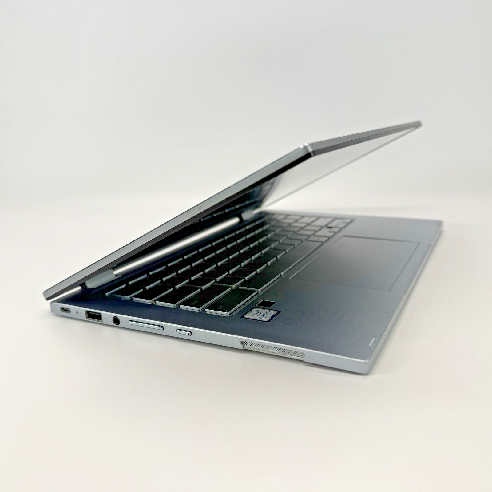 ASUS Chromebook C433T 14" FHD 2-in-1 Touch Core m3-8100Y 8GB RAM 128GB CHROME OS