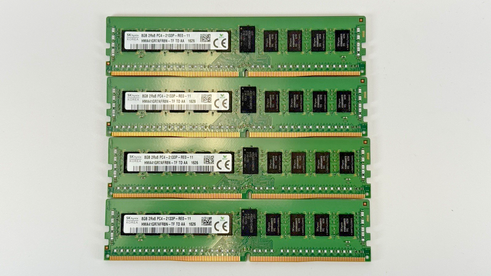 SK hynix 32GB (4x8GB) DDR4 ECC RDIMM PC4-2133P 2Rx8 HMA41GR7AFR8N