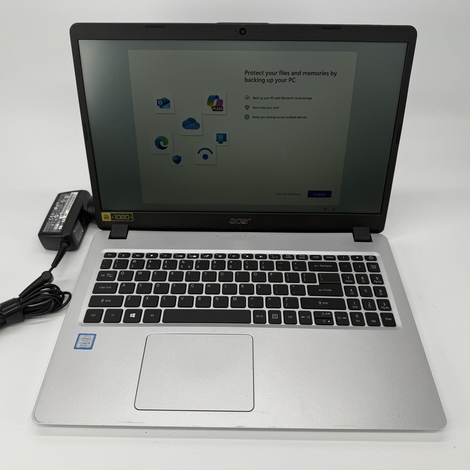 Acer Aspire A515-52 Intel i5-8265u 1.60 GHz 8 GB RAM 256 GB SSD (Locked BIOS)