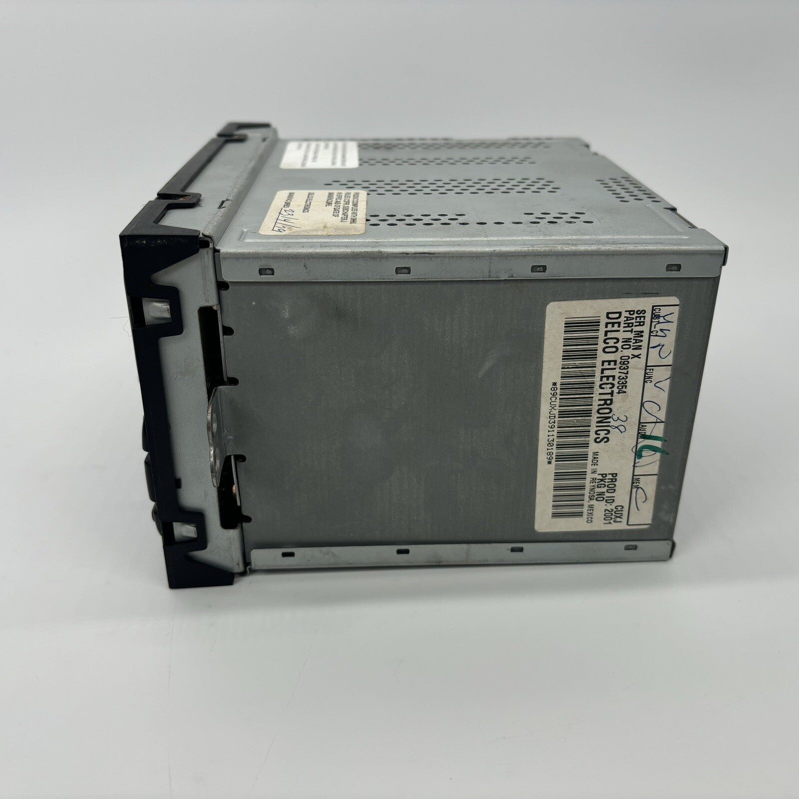 1999-2003 Buick Regal AM FM Radio CD Player 09373354 OEM