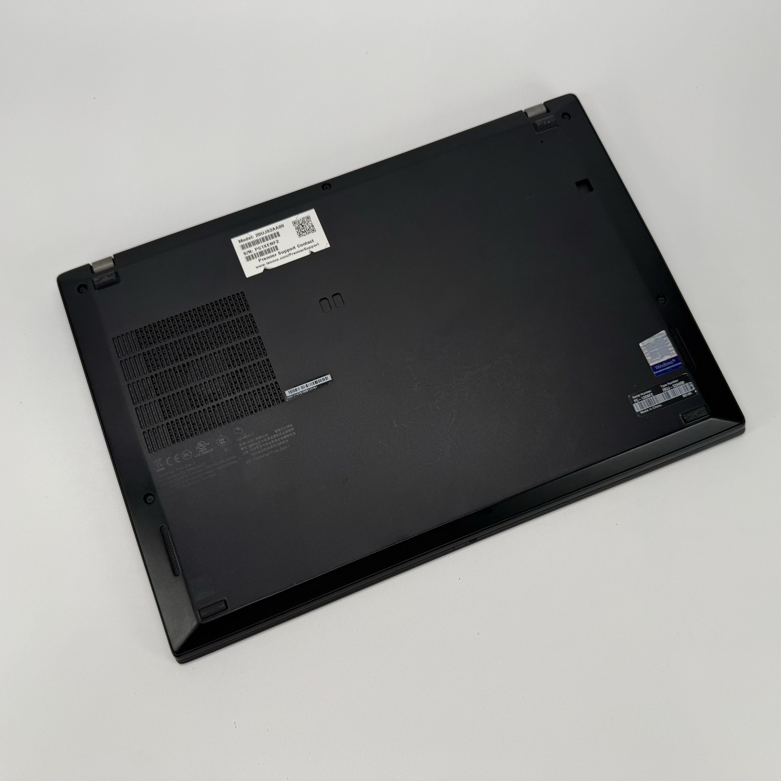 Lenovo ThinkPad T14s Gen 1 AMD Ryzen 7 Pro Gen 1 8 GB RAM 256 GB SSD (NVMe)