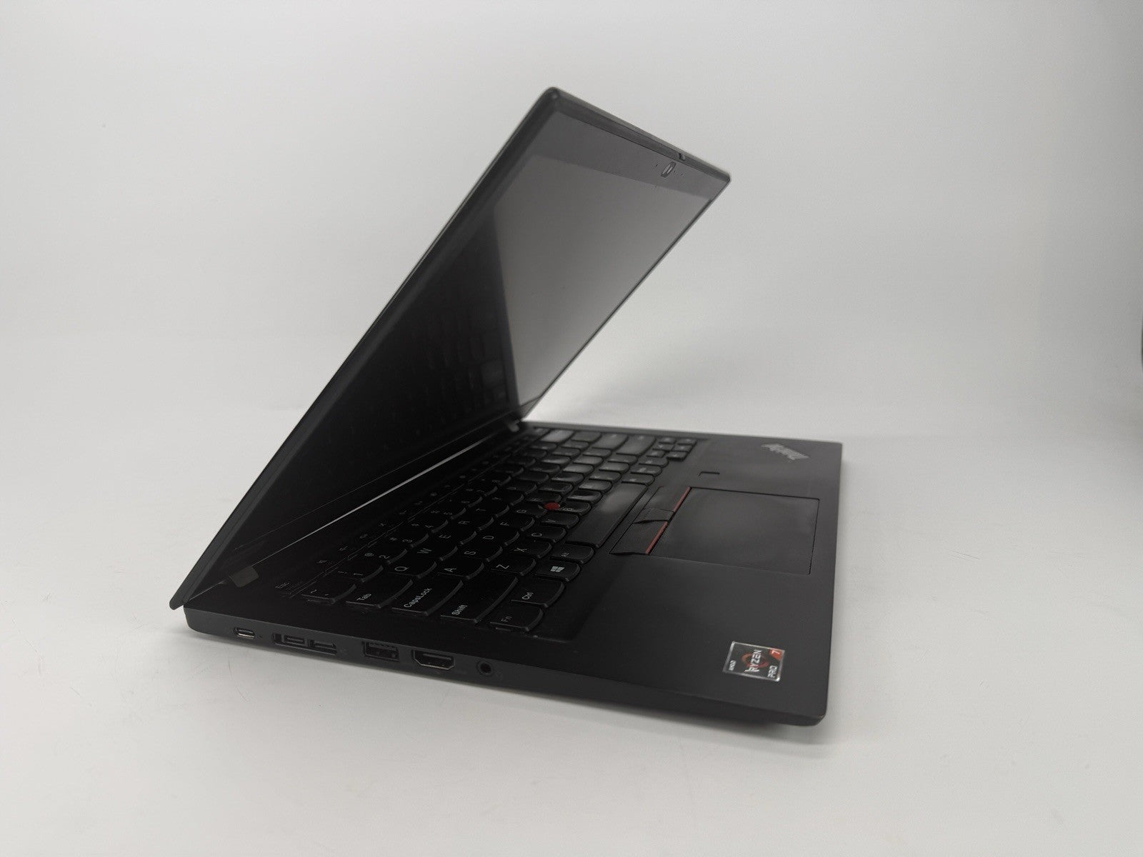 Lenovo ThinkPad T495s AMD Ryzen 7 Pro 3700u 2.30 GHz 8 GB RAM 256 GB SSD Win 11