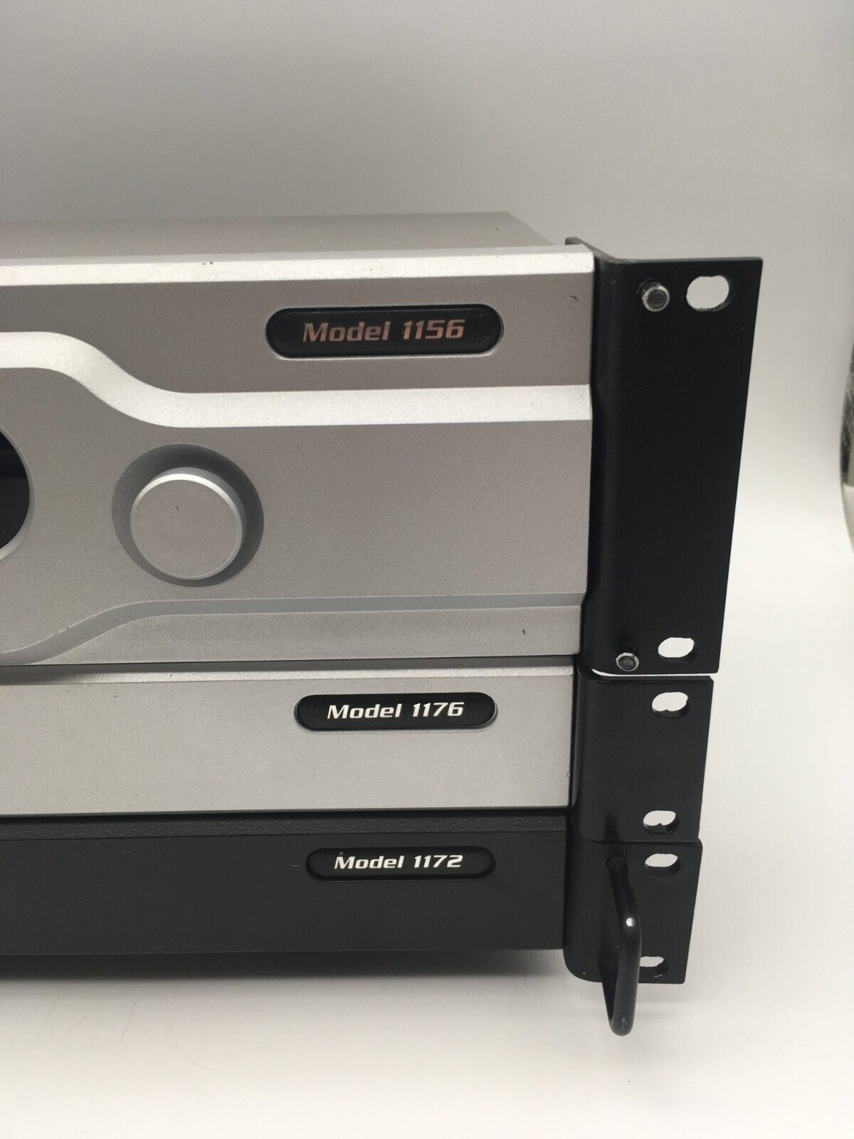 Audio Authority Model 1156 - 1176 - 1172