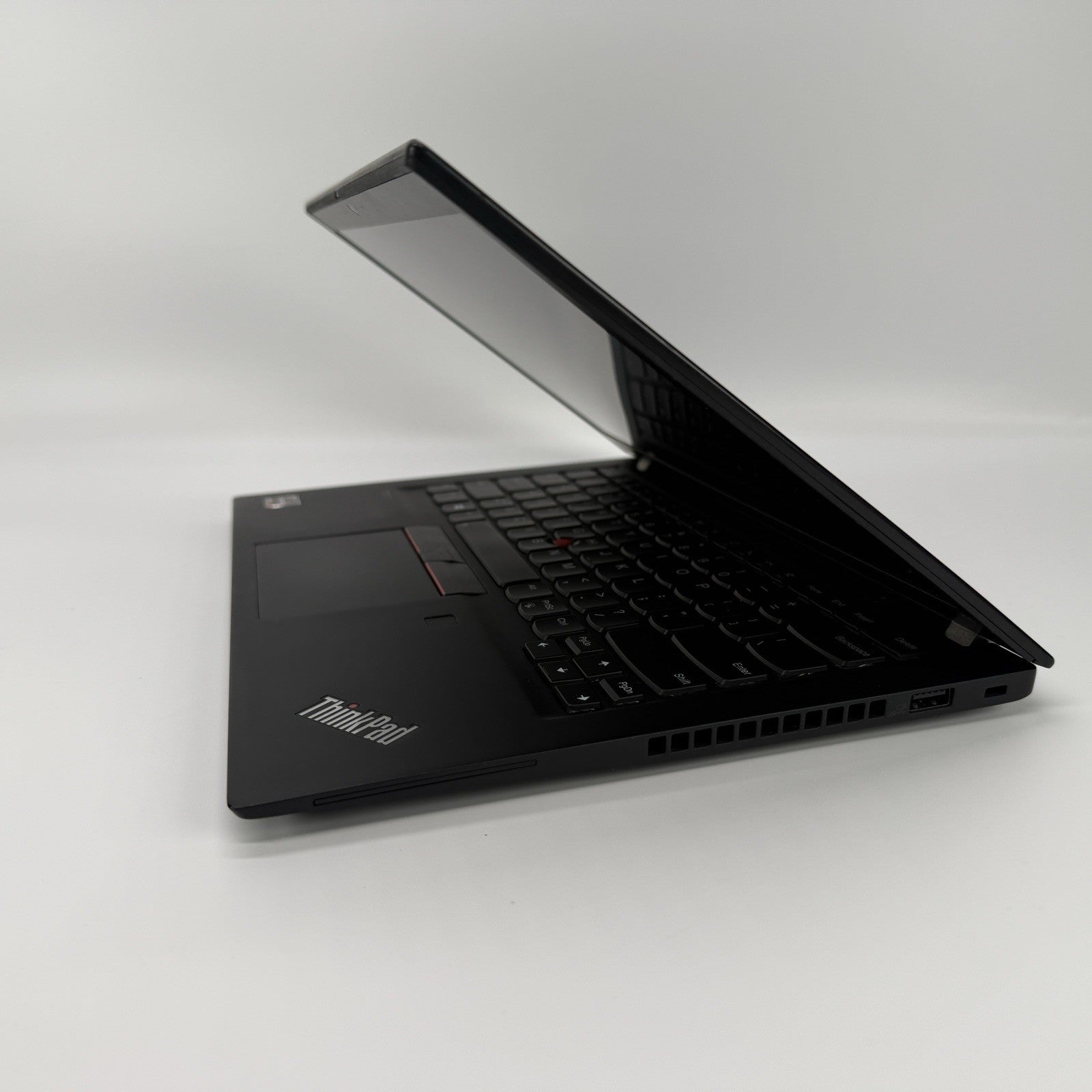 Lenovo ThinkPad T14s Gen 1 AMD Ryzen 7 Pro Gen 1 8 GB RAM 256 GB SSD (NVMe)