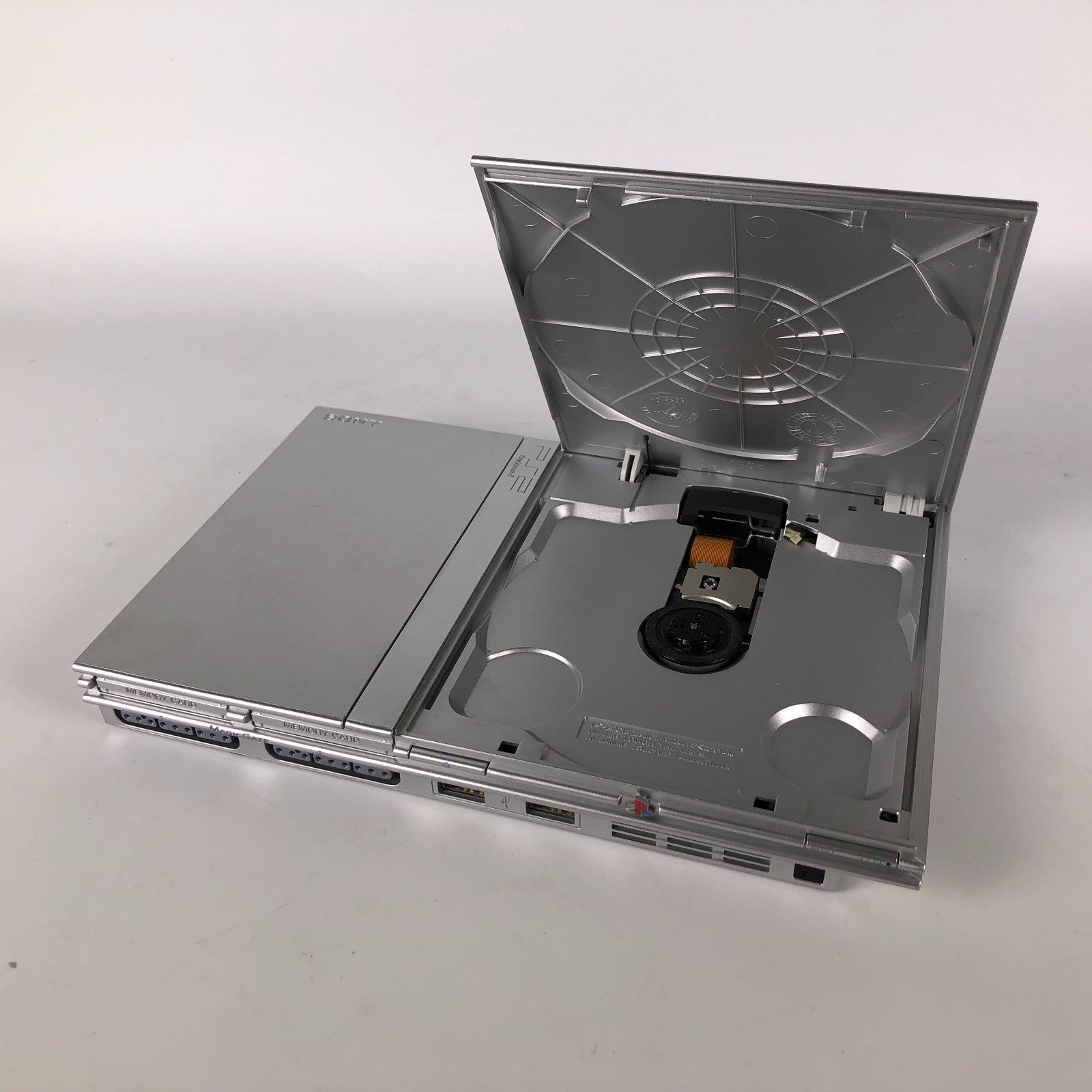 Sony Playstation SCPH-77001 Silver - controller - cables