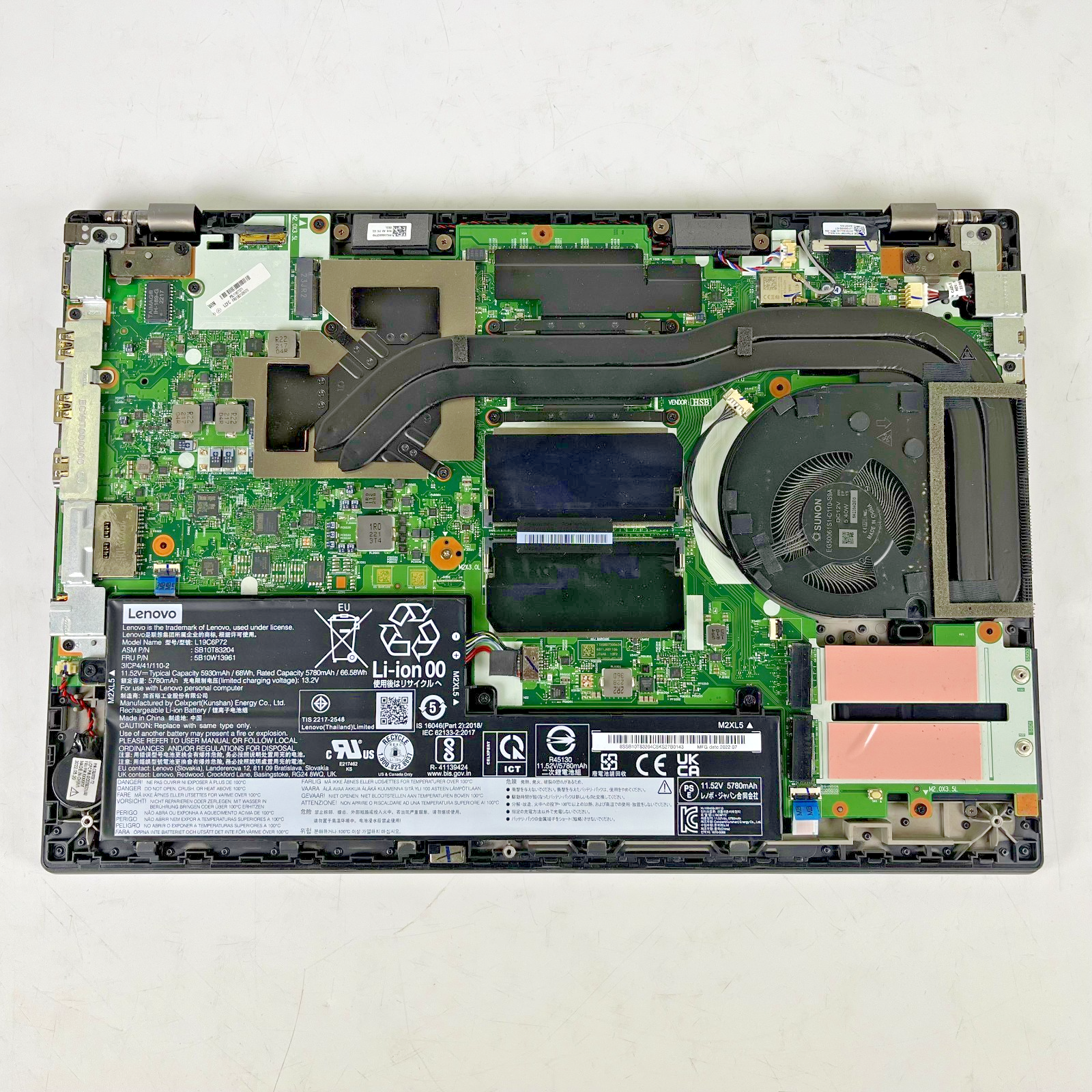 lenovo ThinkPad p15 gen3 **no ssd - no ram**