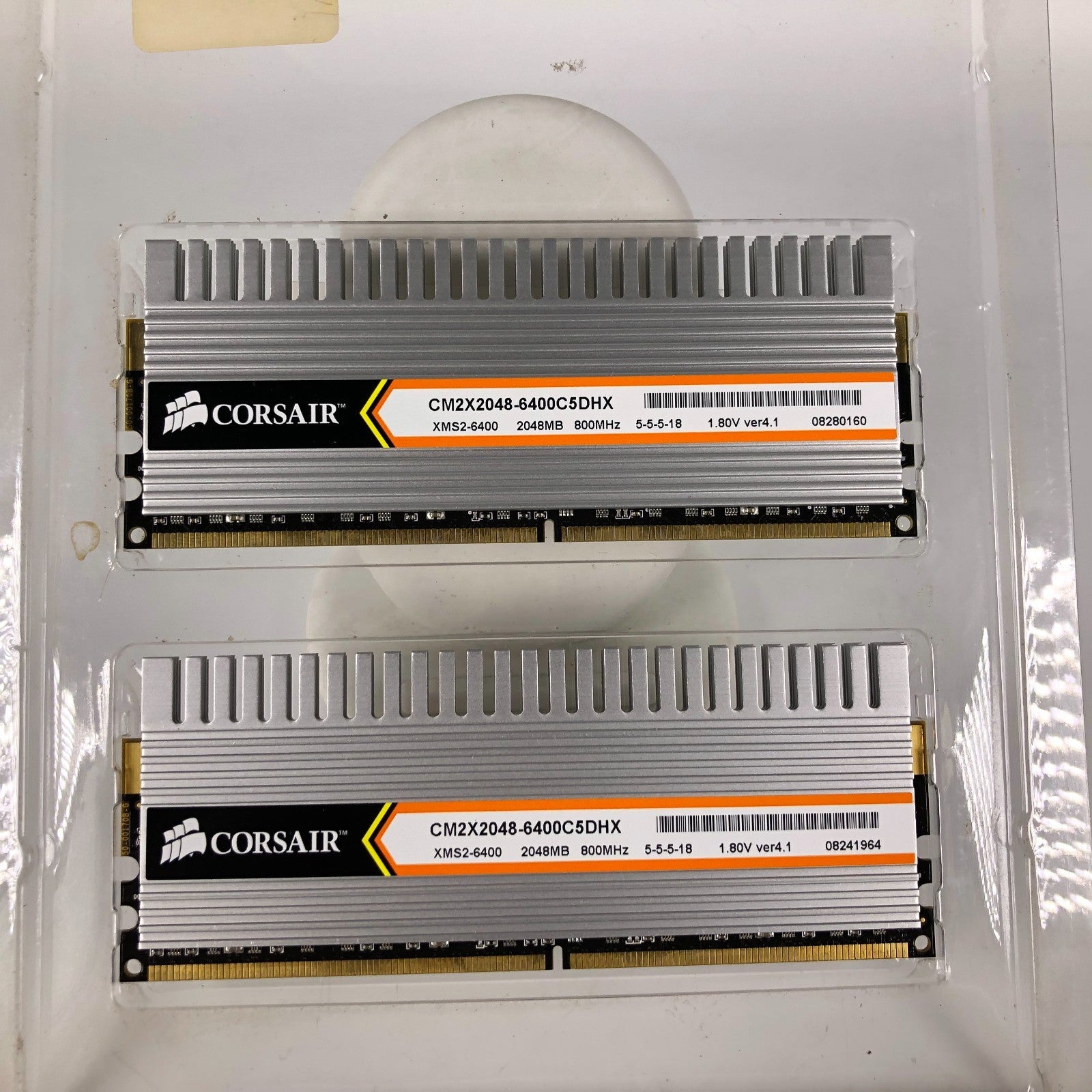 2x 2GB Corsair XMS2 CM2X2048-6400 4GB DDR2 800MHz PC2-6400 PC RAM Kit