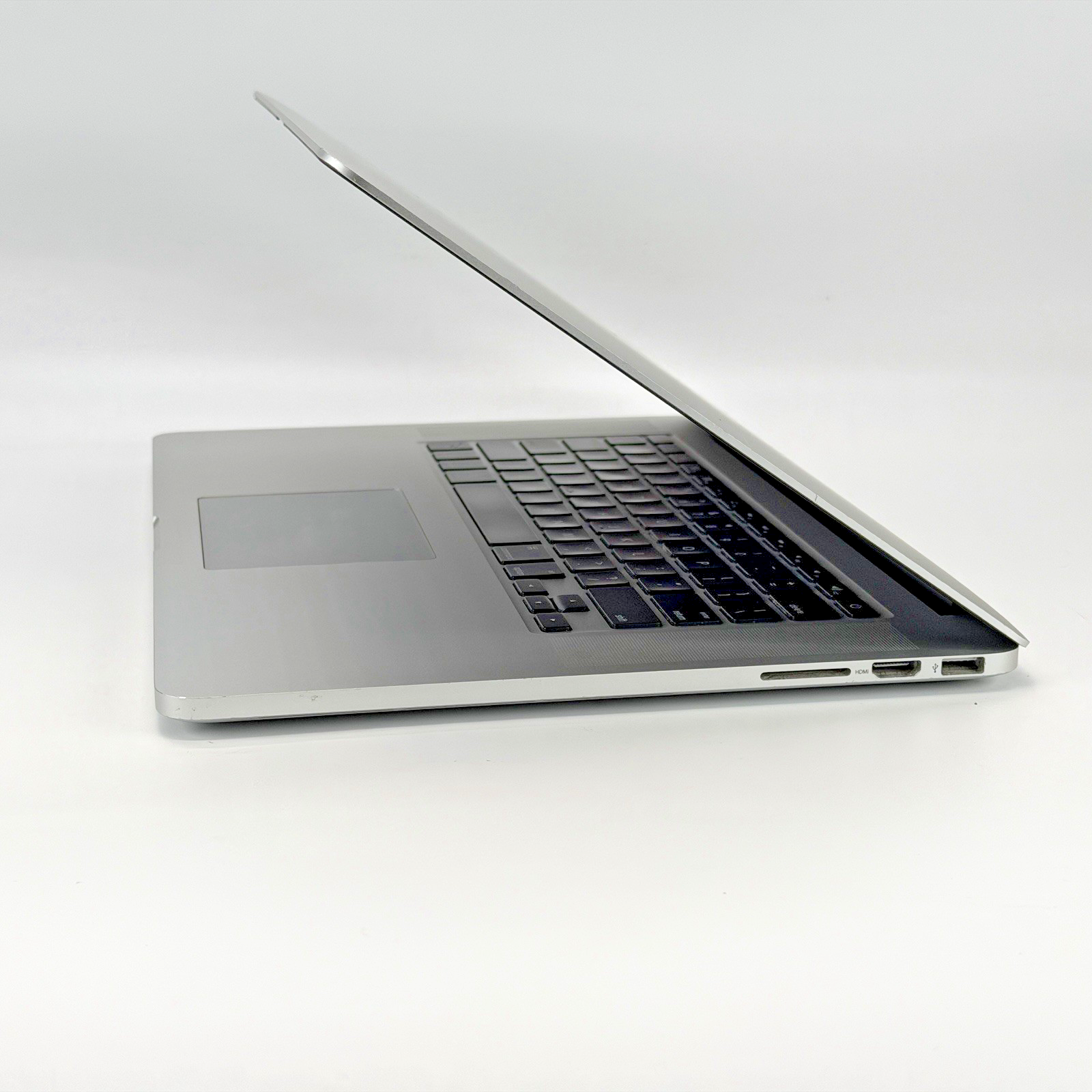 Apple MacBook Pro A1398 (2015) i7-4700HQ 2.20 GHz 16 GB RAM 256 GB SSD Monterey