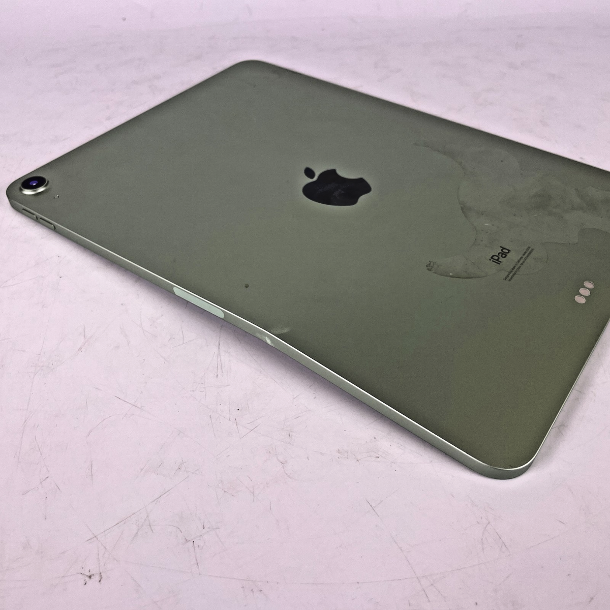 Apple iPad Air (4th Gen.) (A2316) 64GB (Wi-Fi) 10.9" screen cracked