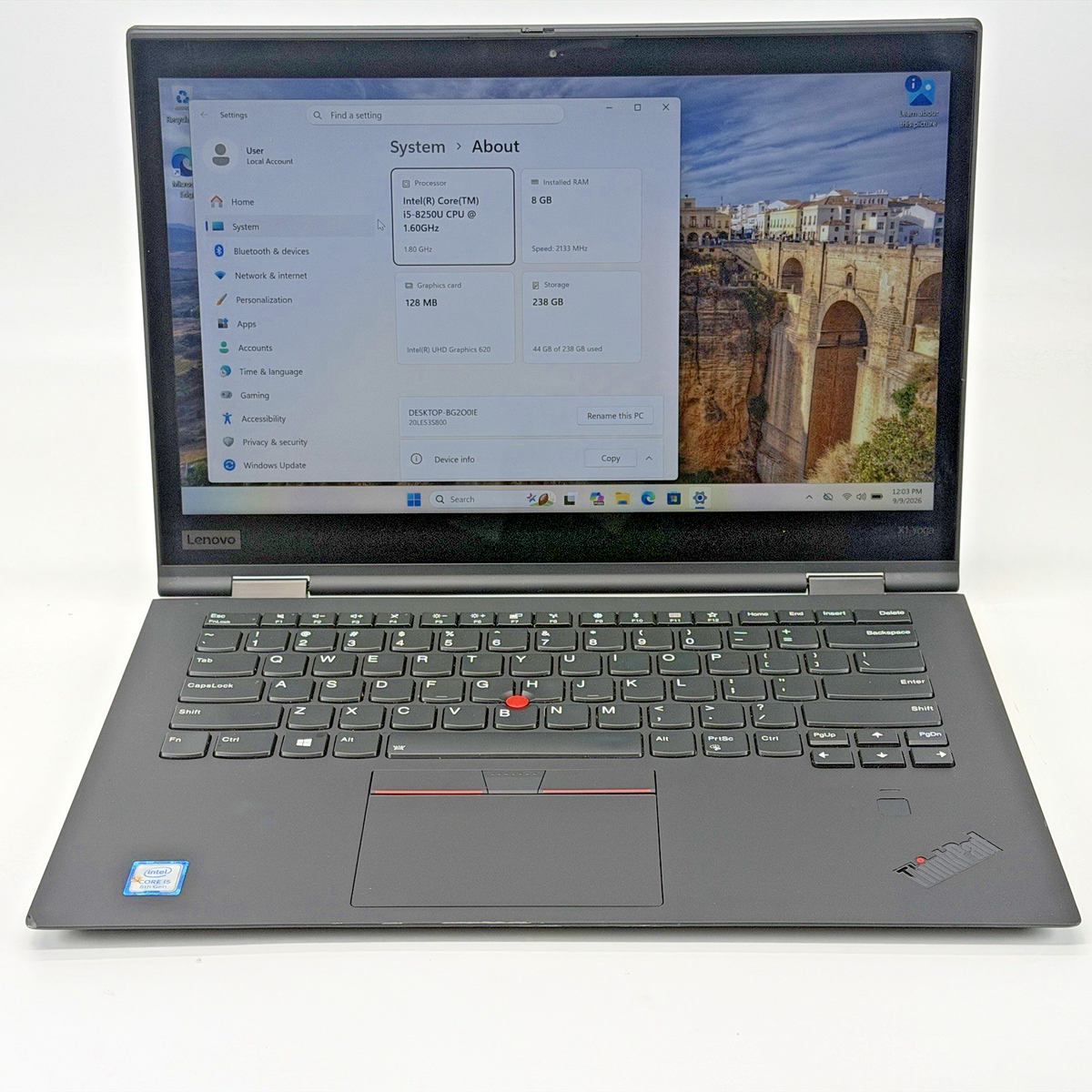 Lenovo ThinkPad Z1 Yoga 3rd Intel i5-8250u 1.60 GHz 8 GB RAM 256 GB SSD Win 11
