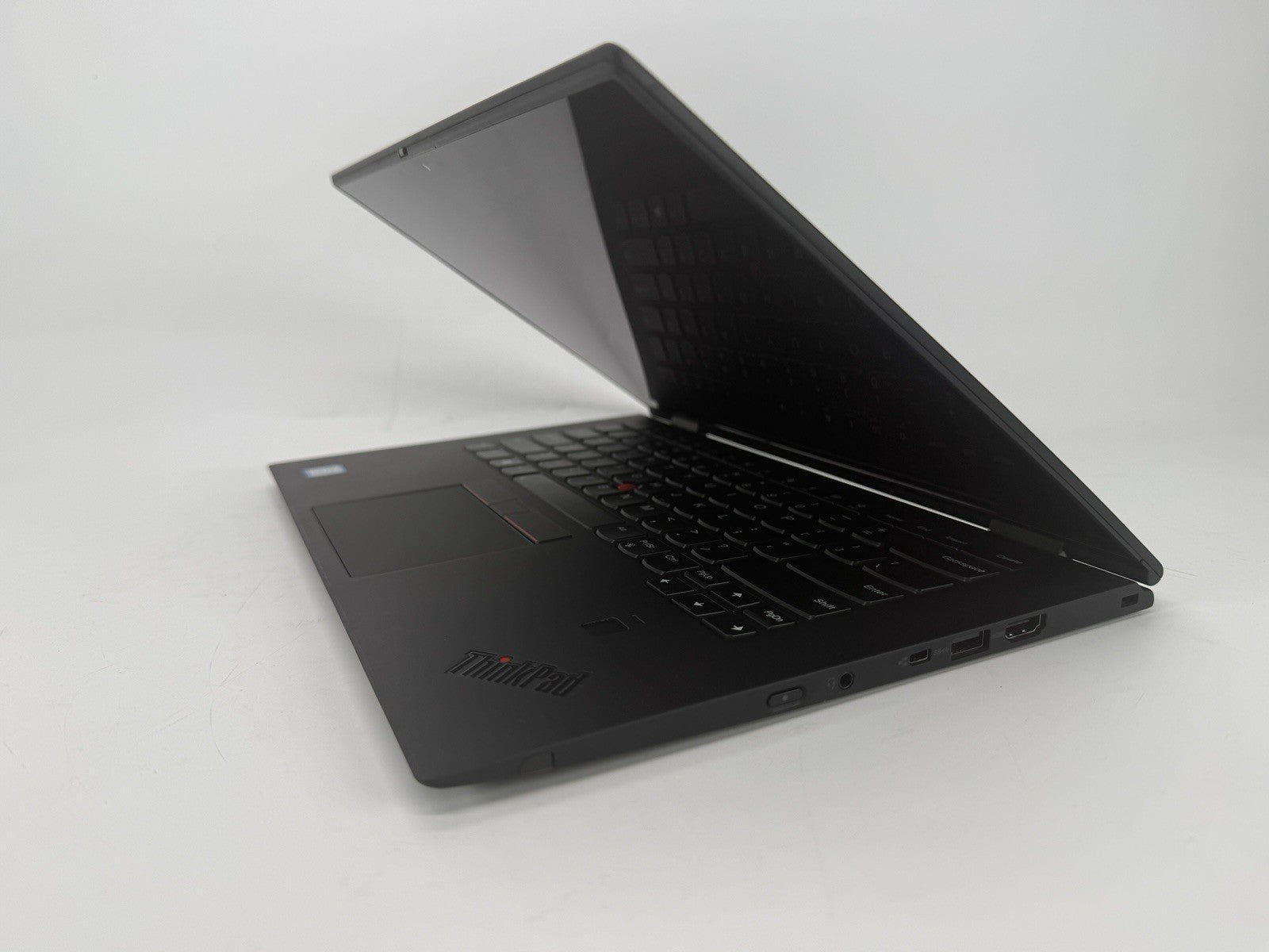 Lenovo ThinkPad x1 Yoga 3rd Gen Intel i5-8250u 1.60 GHz 8 GB RAM 256 GB SSD