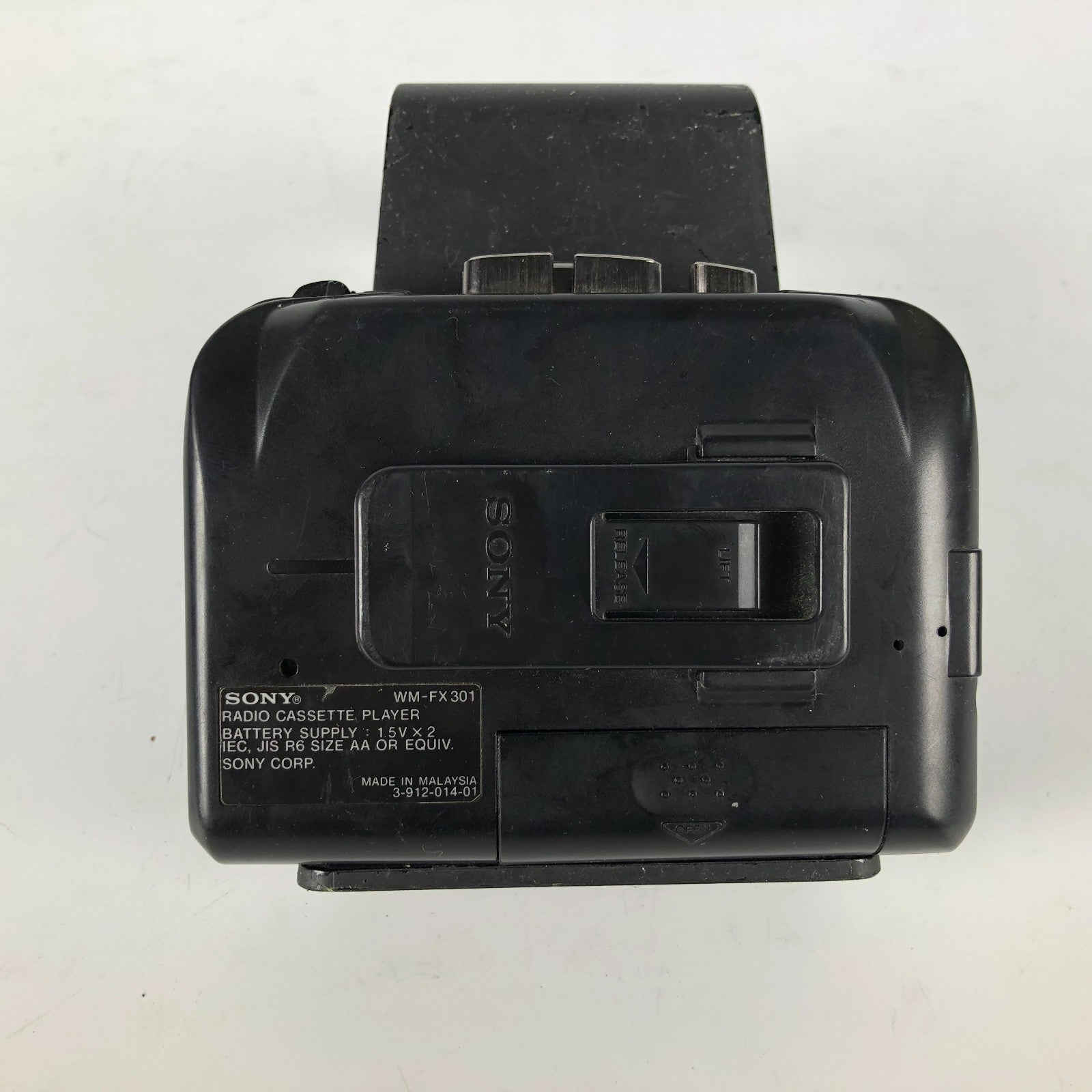 Sony Walkman WM-FX301 Radio AM/FM Cassette Player For Parts