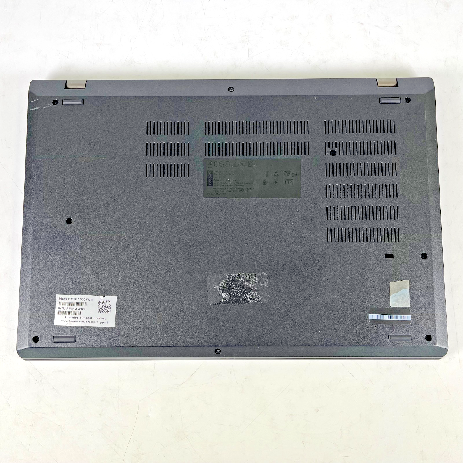 lenovo ThinkPad p15 gen3 **no ssd - no ram**