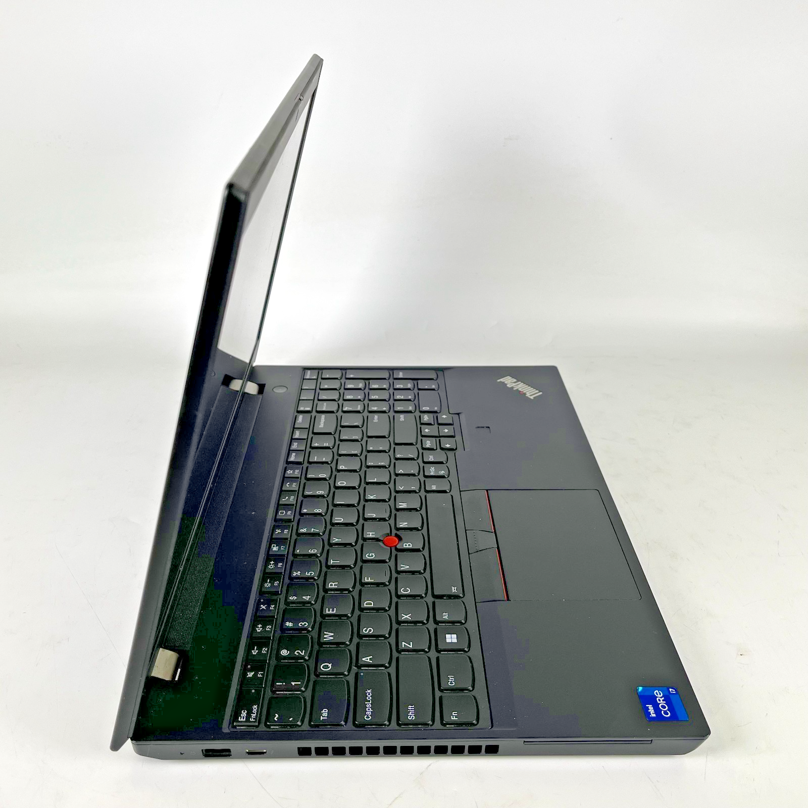lenovo ThinkPad p15 gen3 **no ssd - no ram**