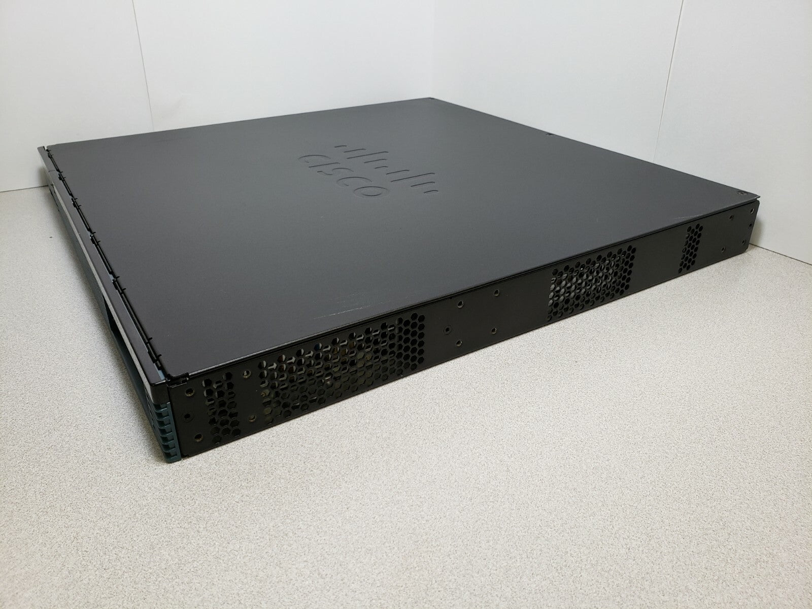 CISCO2901/K9 ROUTER