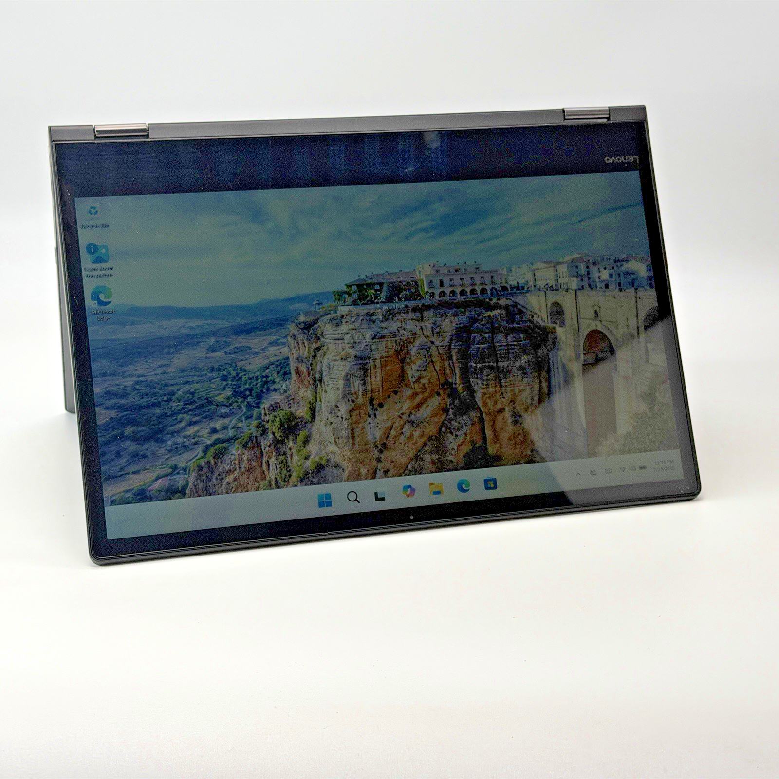 Lenovo IdeaPad Flex 6 14" Touch Ryzen 3 2.5GHz 8 GB RAM 128 GB NVMe Radeon
