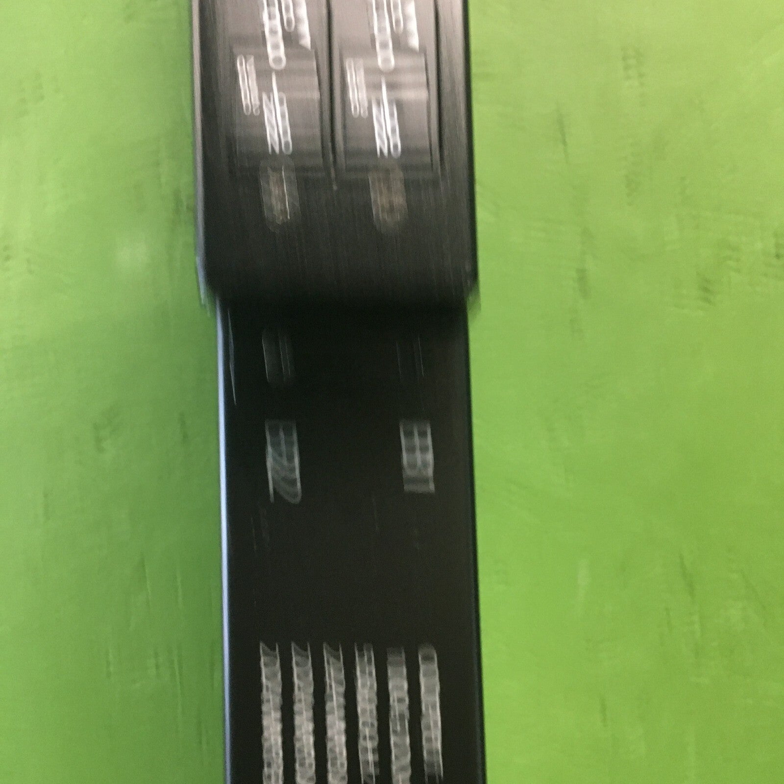 APC AP7832 - 24 Port