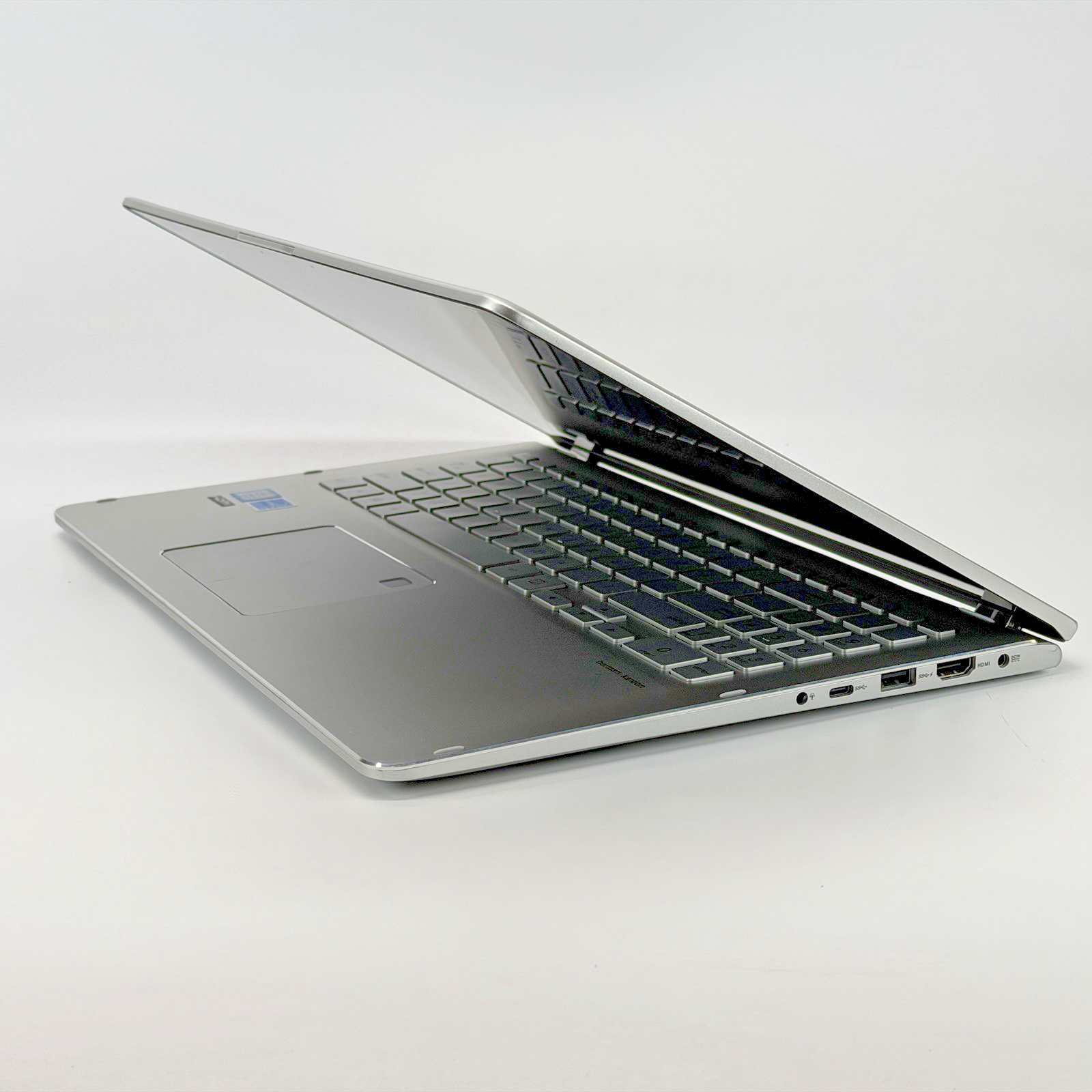 ASUA Q505UAR Intel i5-8250u 1.60 GHz 12 GB RAM 256 GB SSD Win 11 Home