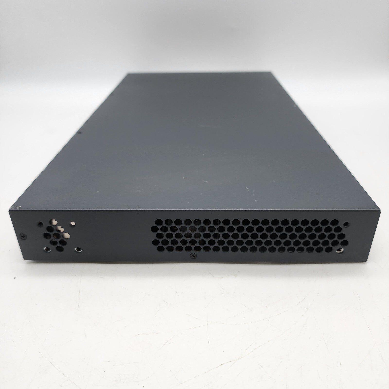 HP J9983A 1820-24G-PoE+ (185W) Switch J9983A