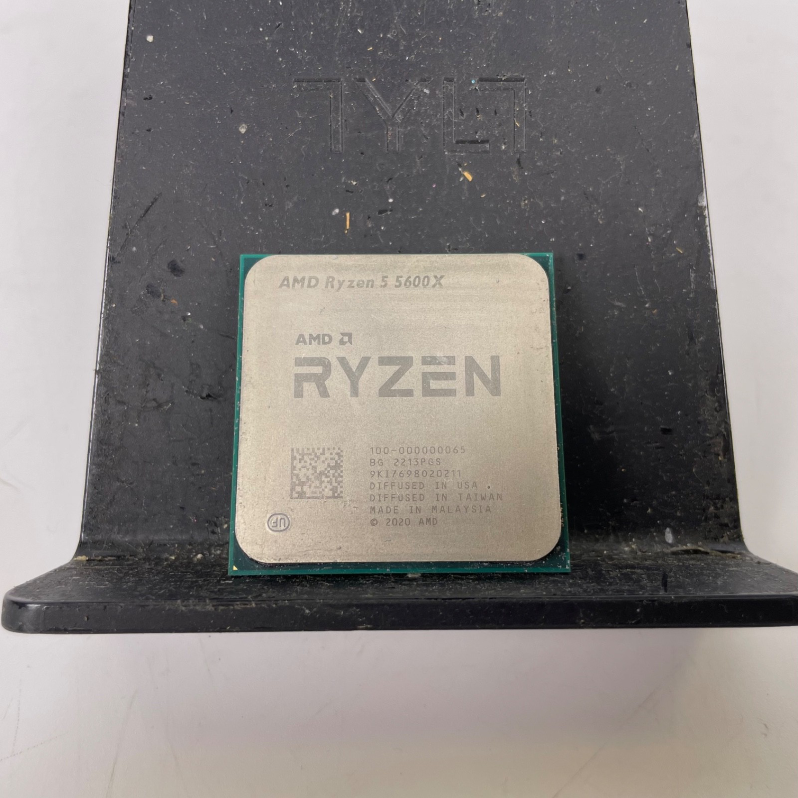 AMD Ryzen 5 5600X 3.70GHz 6 Core 100-000000065 12 Thread AM4