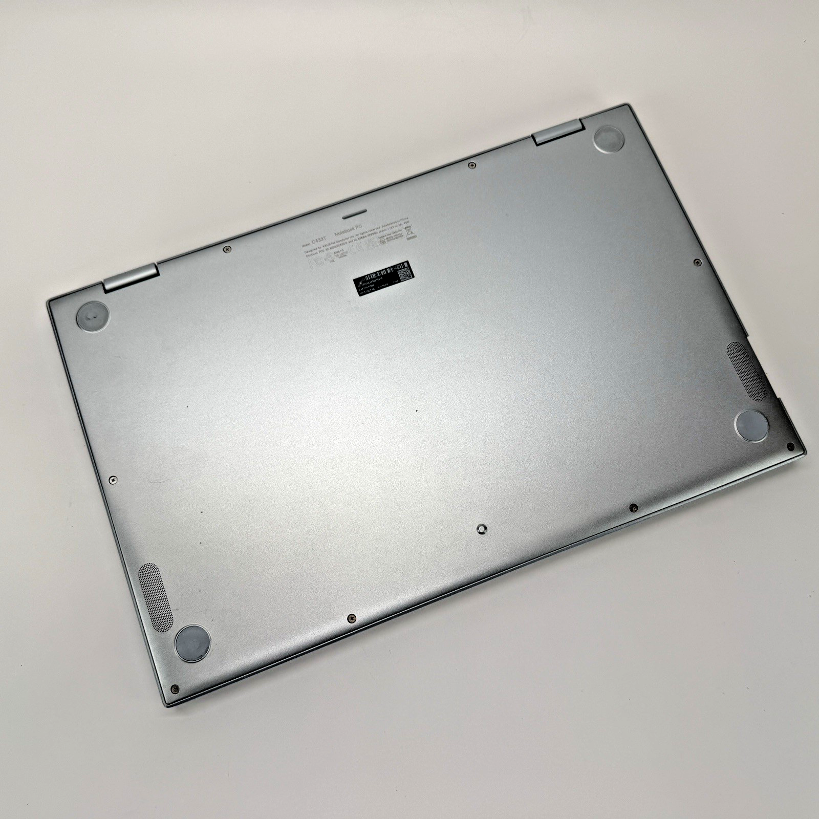 ASUS Chromebook C433T 14" FHD 2-in-1 Touch Core m3-8100Y 8GB RAM 128GB CHROME OS