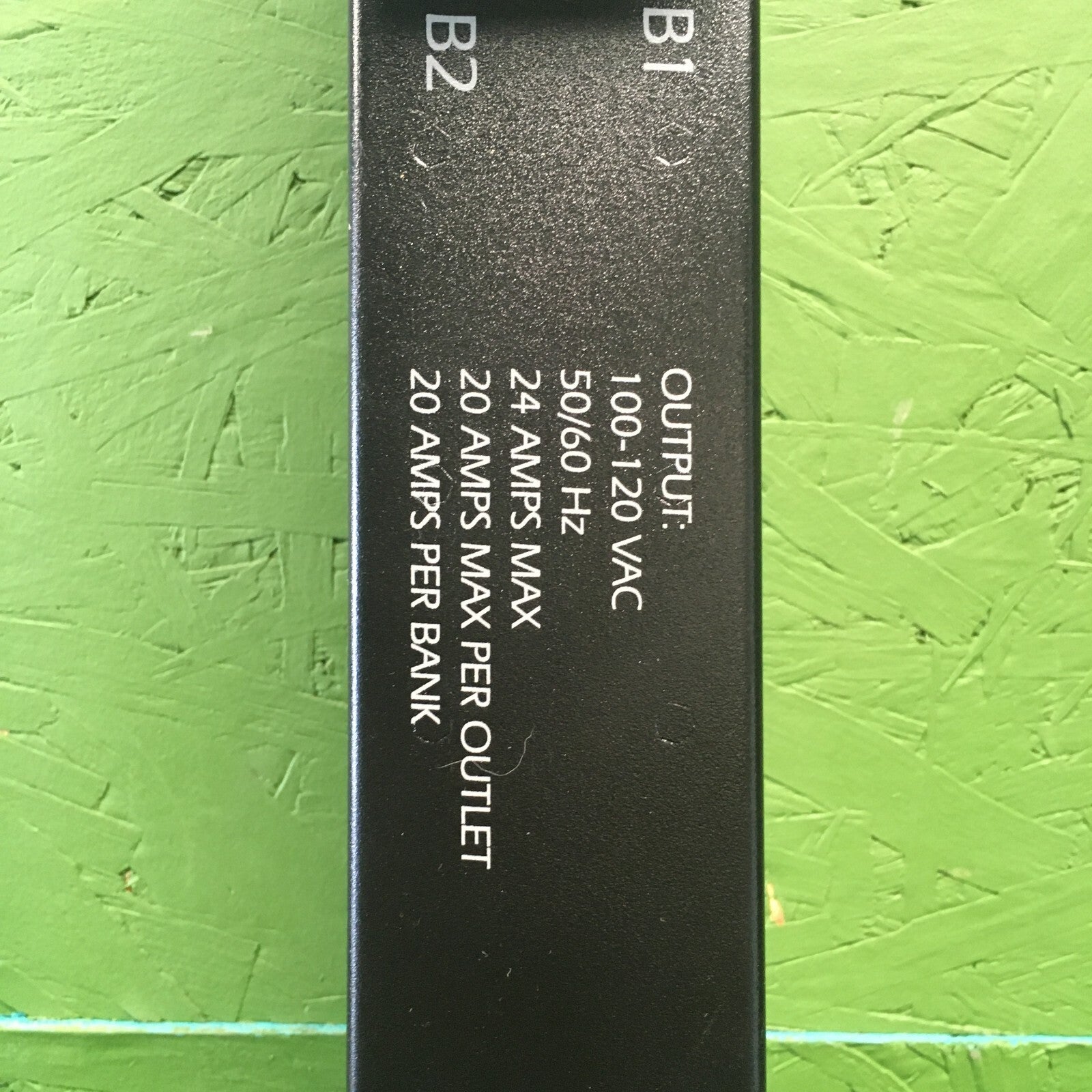 APC AP7832 - 24 Port