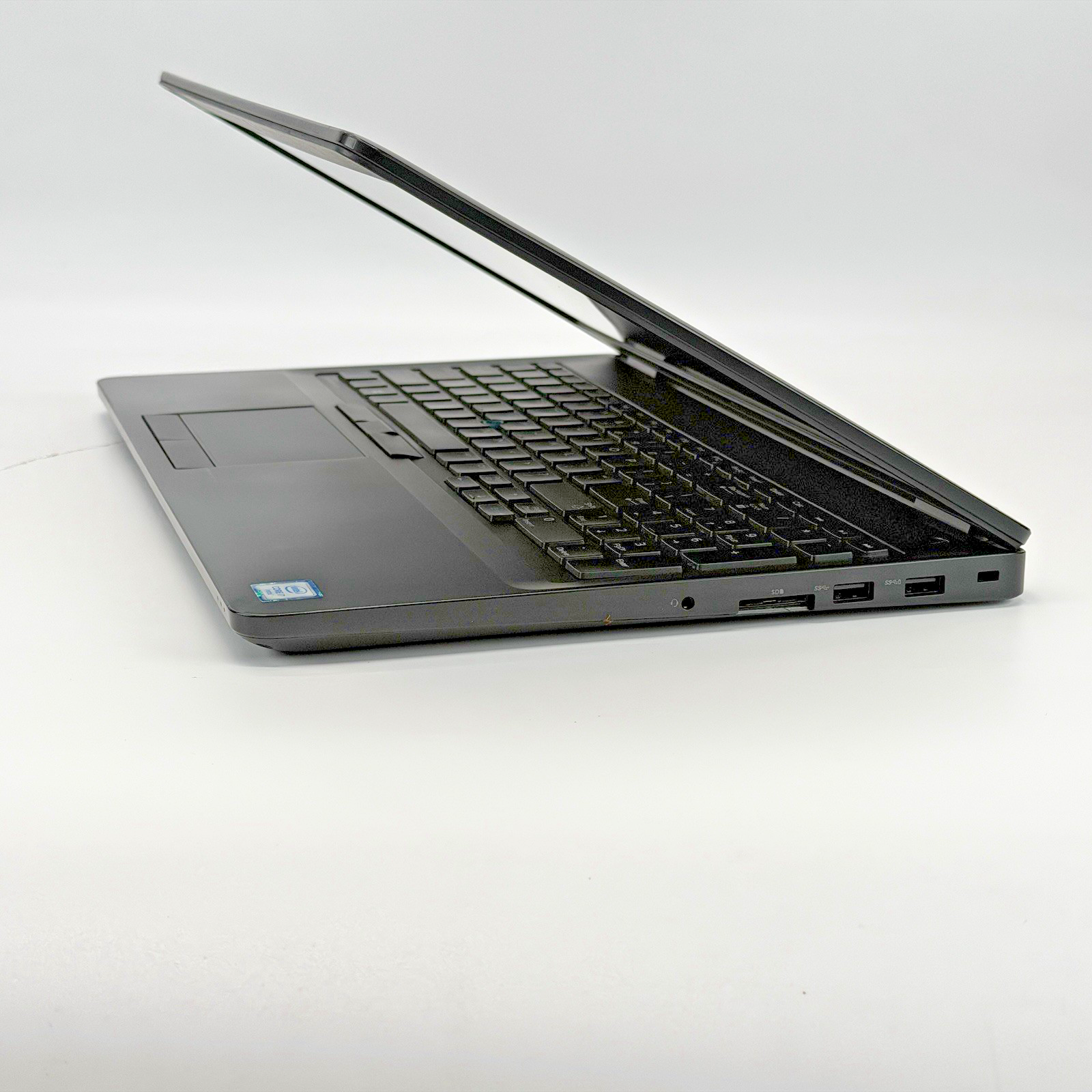 Dell Latitude E5570 i7-6th Gen 2.60 GHz 16 GB RAM 512 GB SSD (NVMe) Win 11 Pro