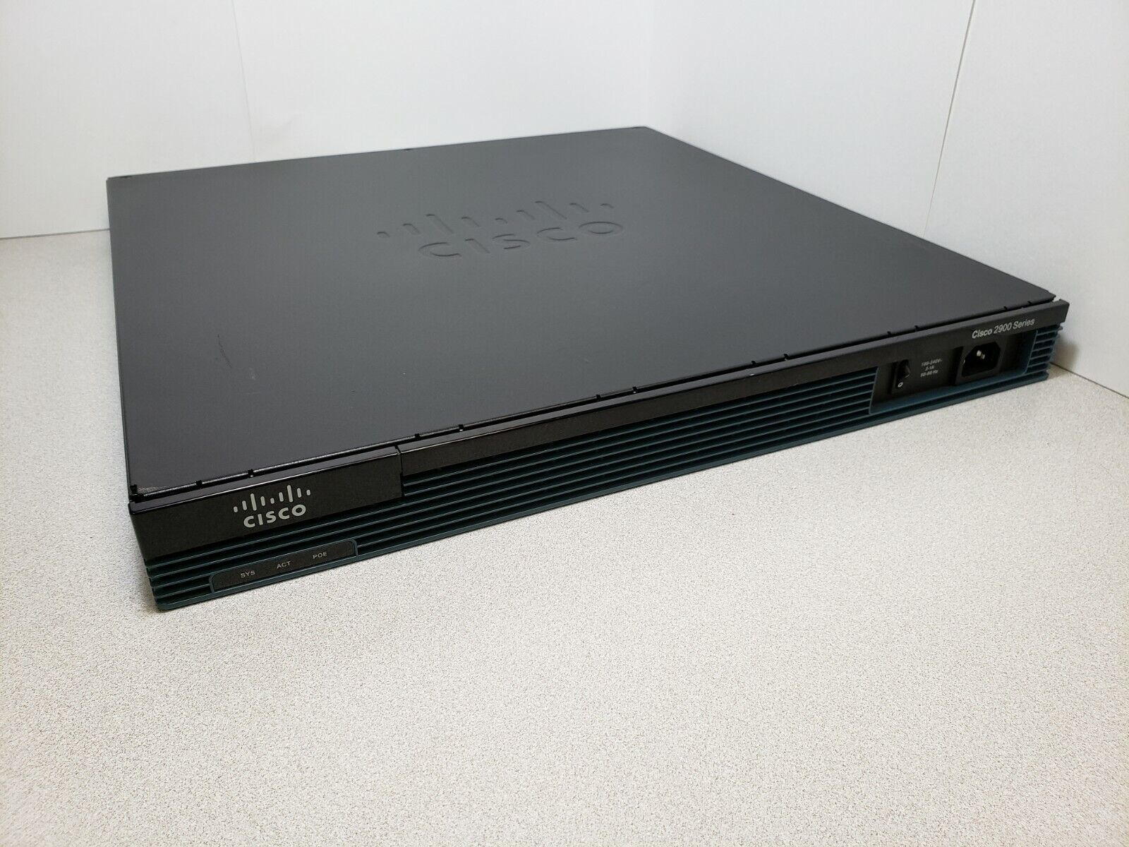 CISCO2901/K9 ROUTER