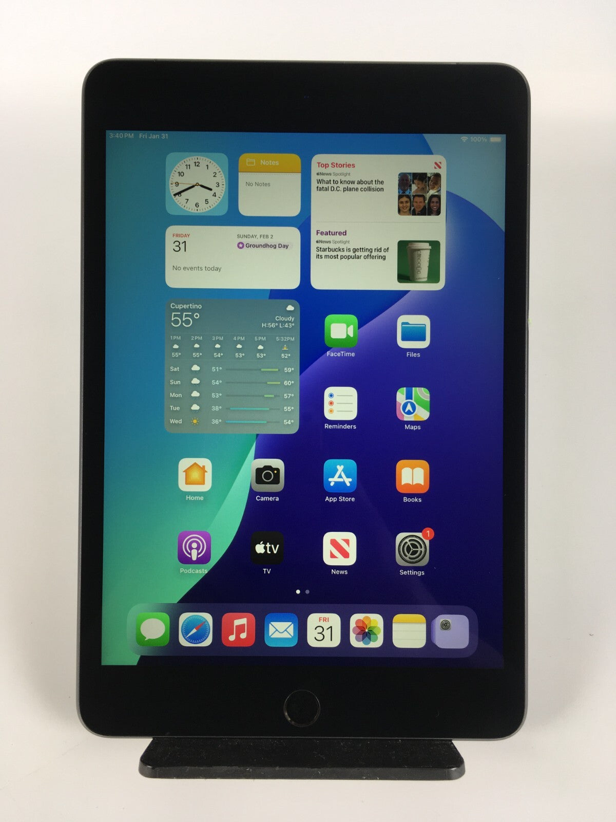 Apple A2126 5th Gen 64GB Celluar - WiFi Spacy Gray