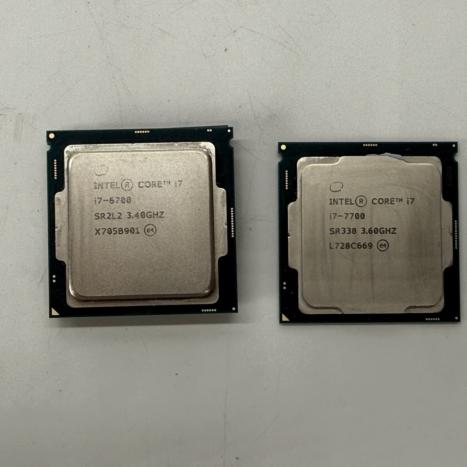 (2) SR2L2 Intel Core i7-6700 (1) SR338 o7-7700 CPU