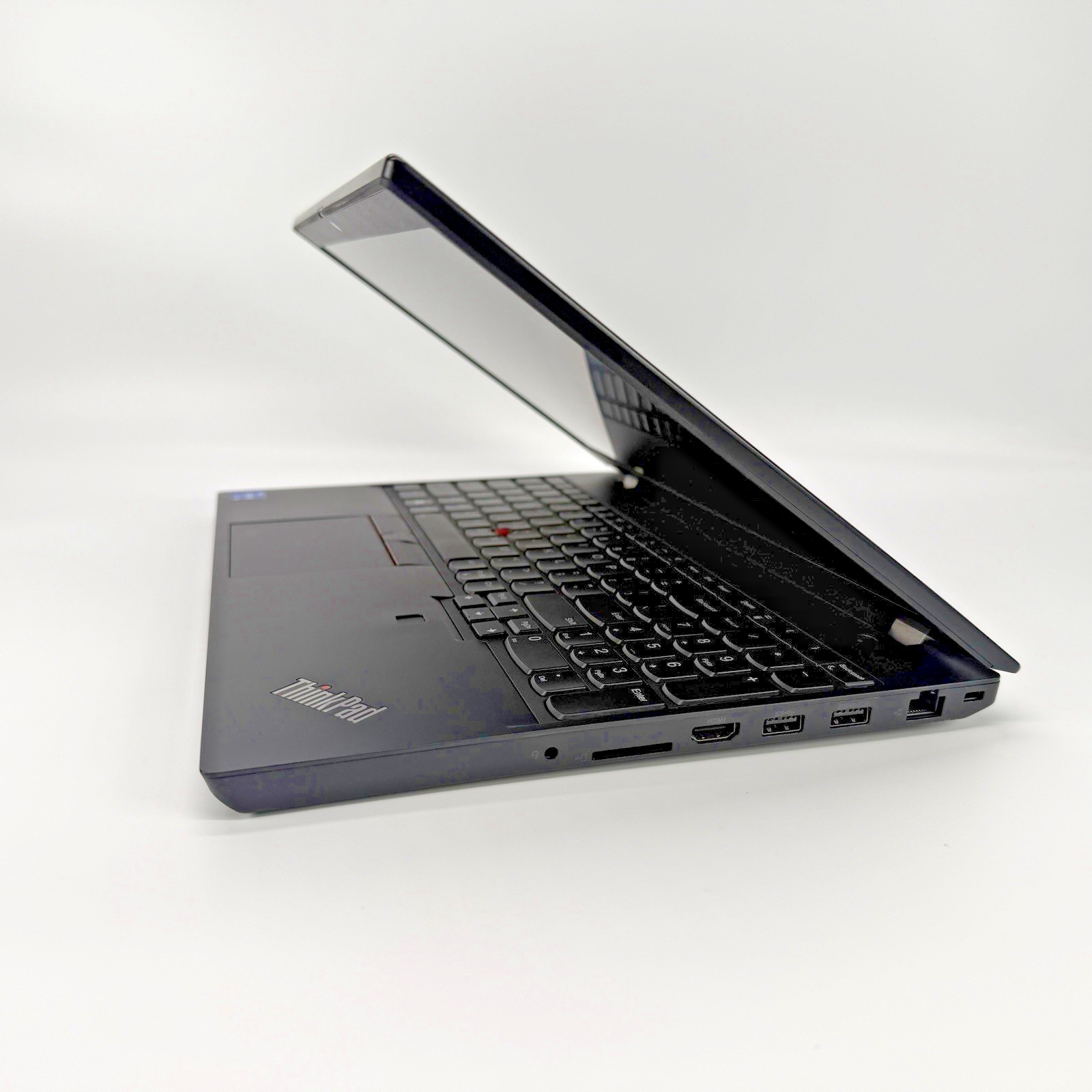 Lenovo ThinkPad T15p Gen 2 Intel i5-11400H 2.70 GHz 16 GB RAM 256 GB SSD (X2)