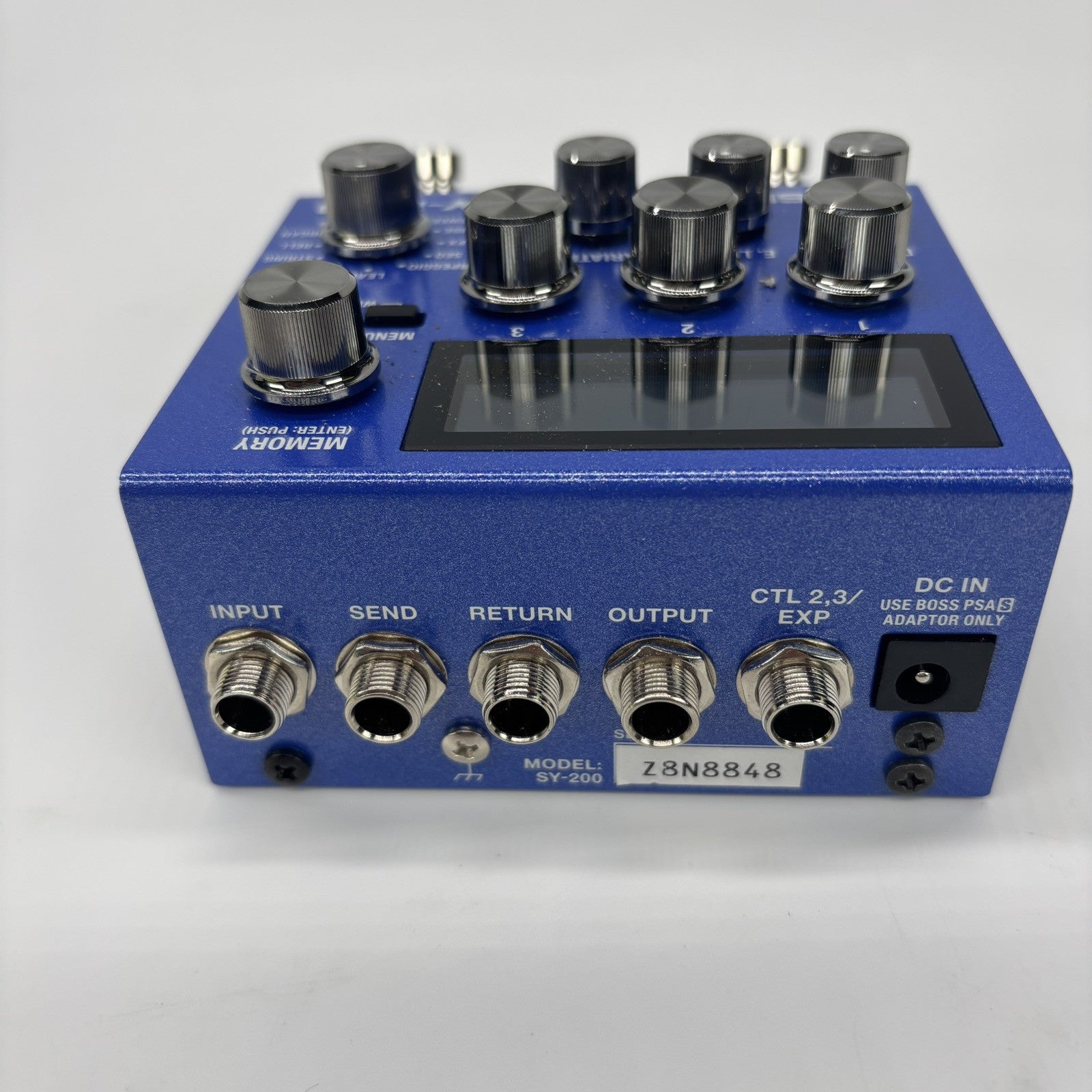 BOSS SY-200 Synthesizer Guitar synthesizer effects