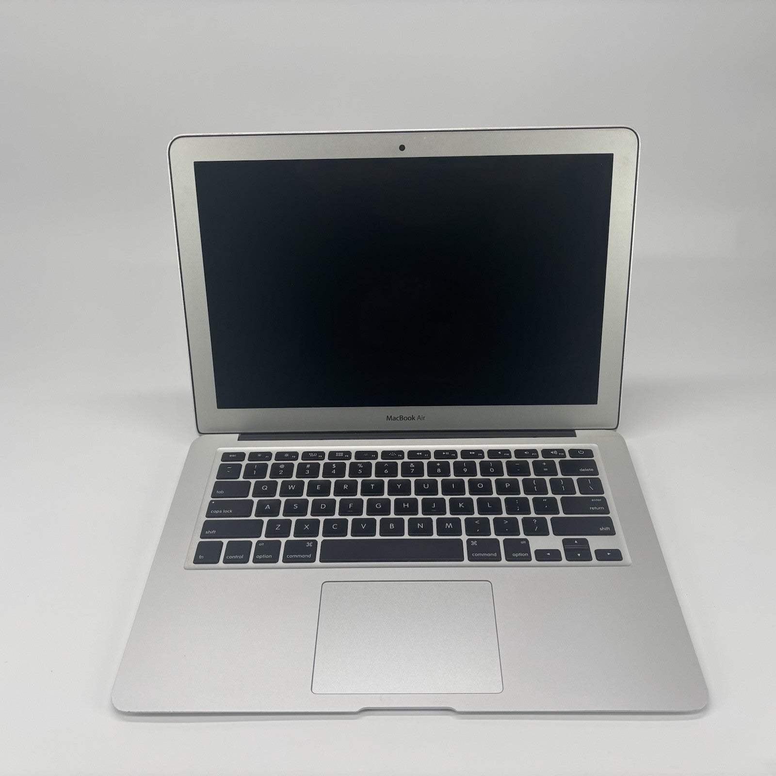 Apple MacBook Air A1466 (2012) Intel i5-3427u 1.80 GHz 4 GB RAM 500 GB SSD